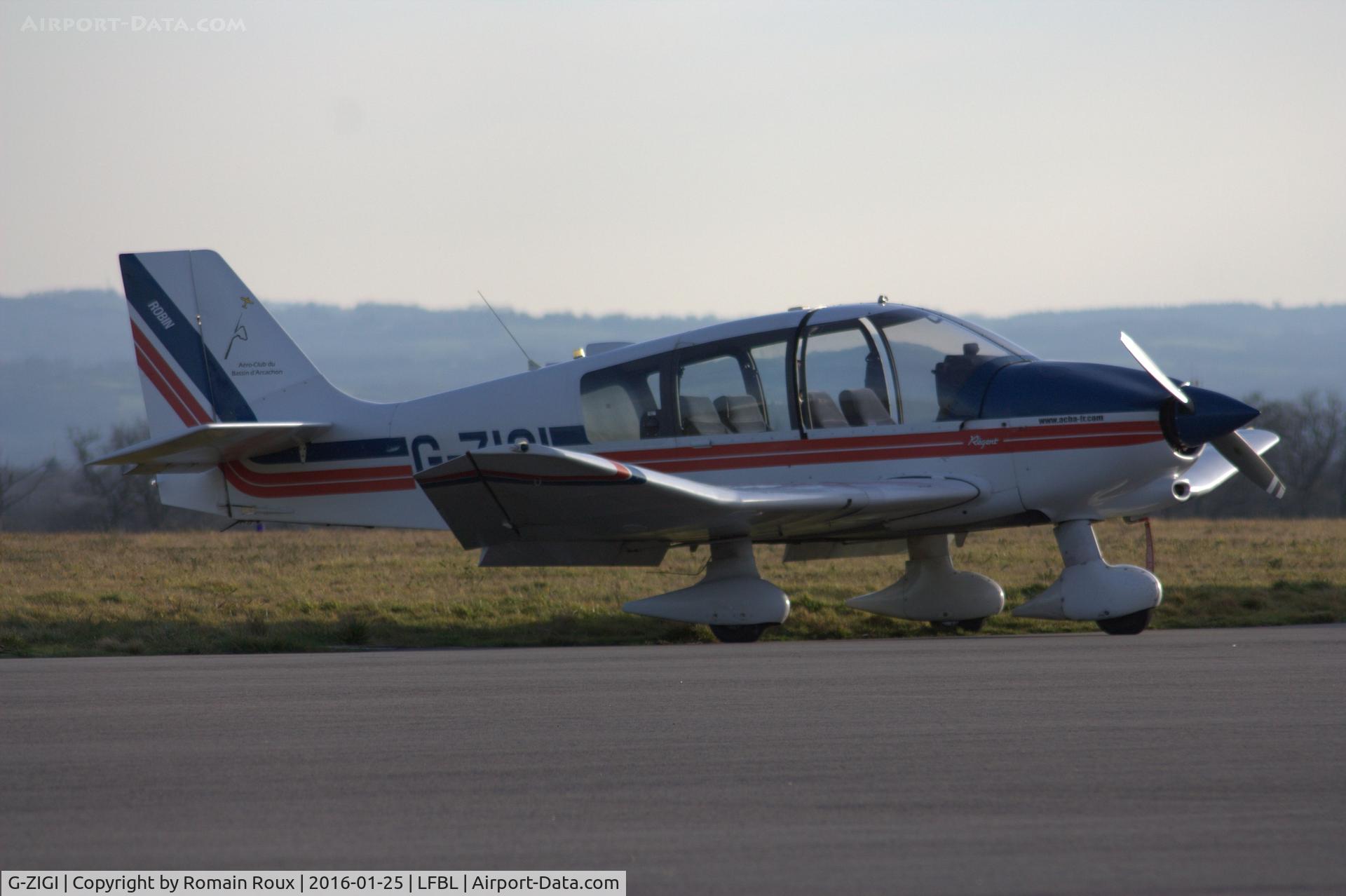 G-ZIGI, 1992 Robin DR-400-180 Regent Regent C/N 2107, Parked