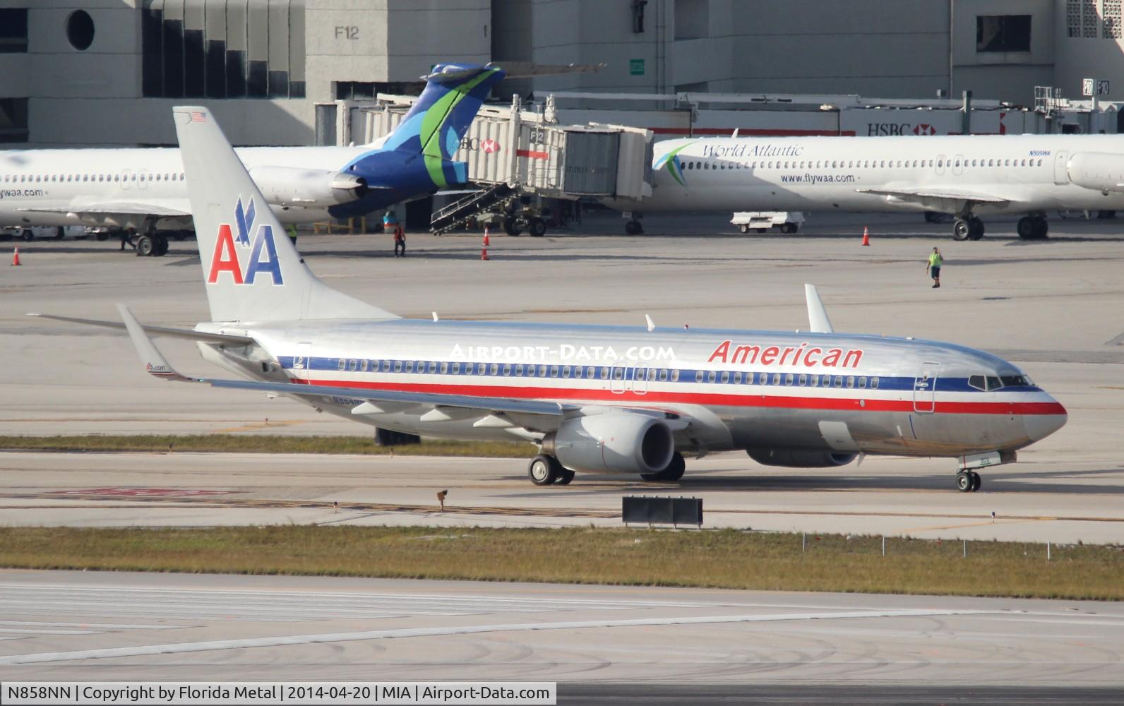 N858NN, Boeing 737-823 C/N 30904, American