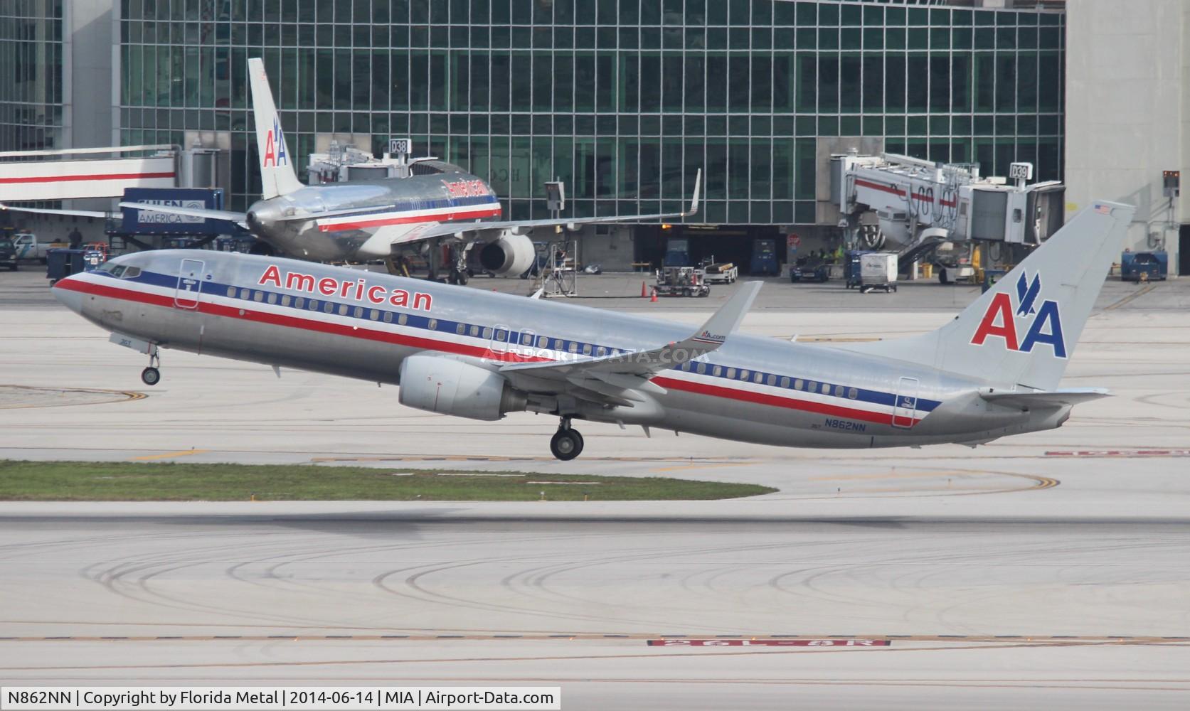 N862NN, 2010 Boeing 737-823 C/N 30905, American