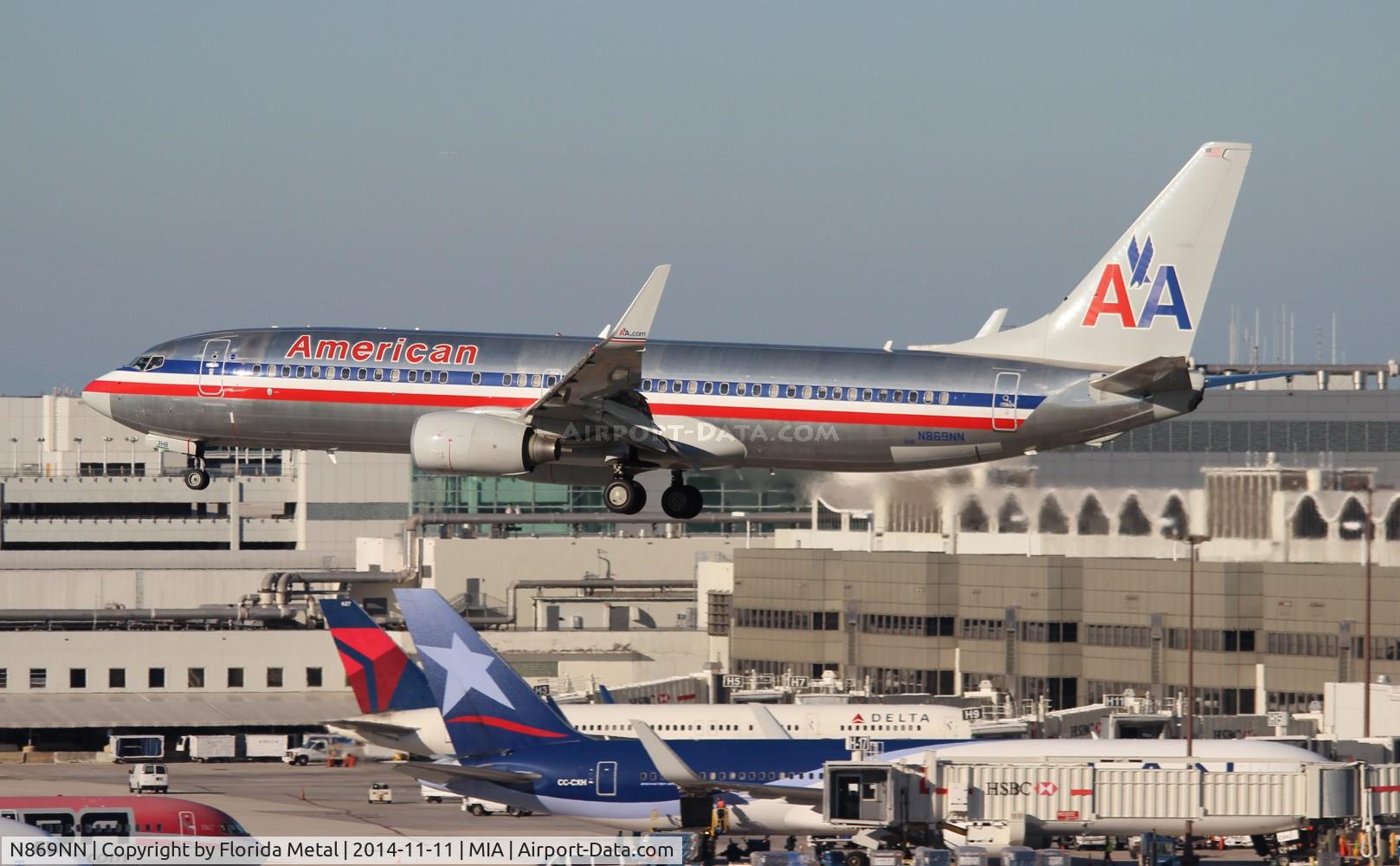 N869NN, 2011 Boeing 737-823 C/N 40764, American