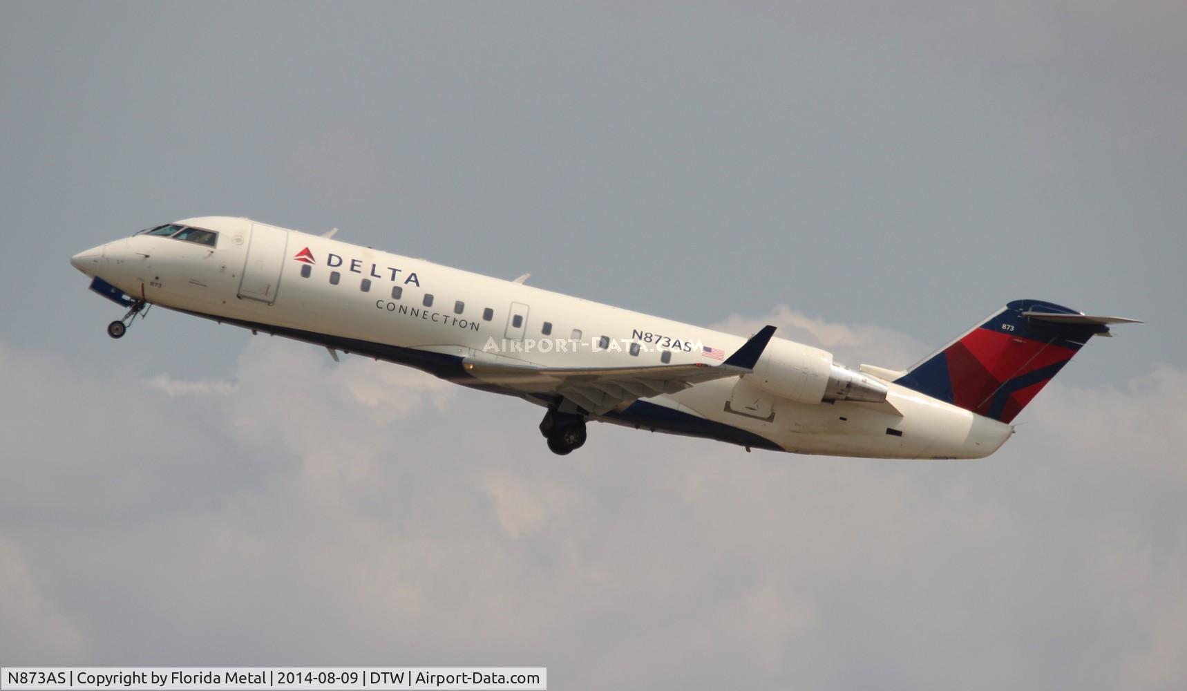 N873AS, 2001 Bombardier CRJ-200ER (CL-600-2B19) C/N 7549, Delta Connection