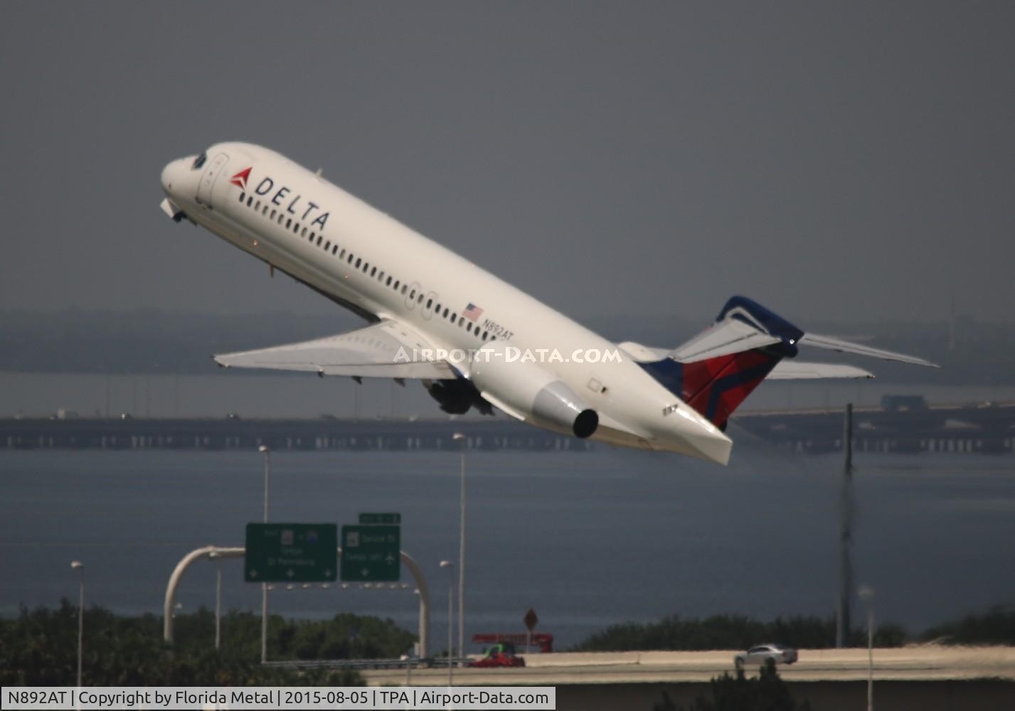 N892AT, 2004 Boeing 717-200 C/N 55044, Delta