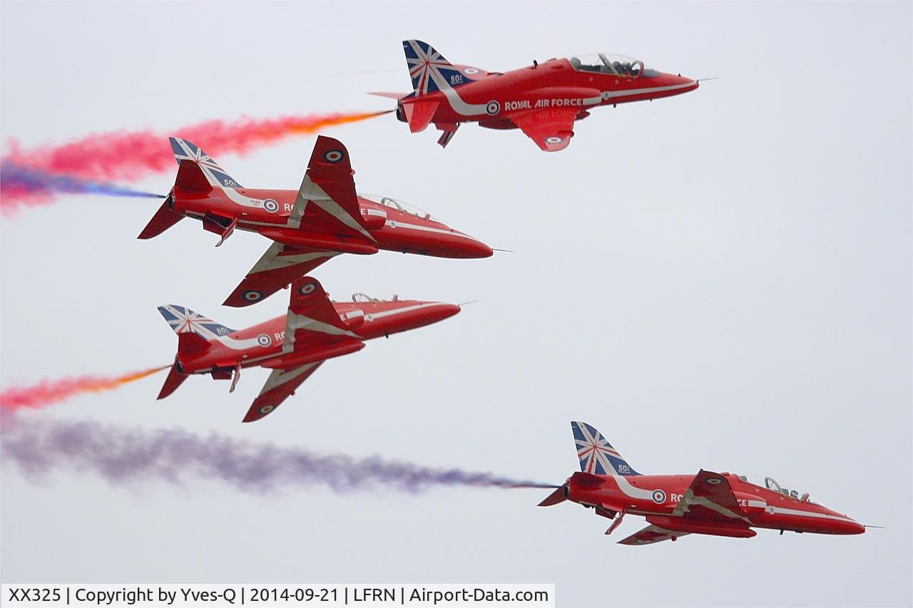 XX325, 1980 Hawker Siddeley Hawk T.1 C/N 169/312150, Royal Air Force Red Arrows Hawker Siddeley Hawk T.1A, Rennes-St Jacques airport (LFRN-RNS) Air show 2014