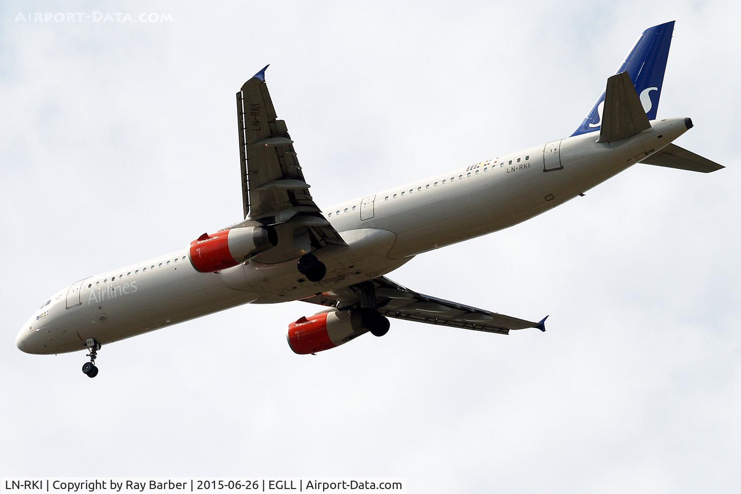 LN-RKI, 2002 Airbus A321-232 C/N 1817, Airbus A321-231 [1817] (SAS Scandinavian Airlines) Home~G 26/06/2015. On approach 27R.