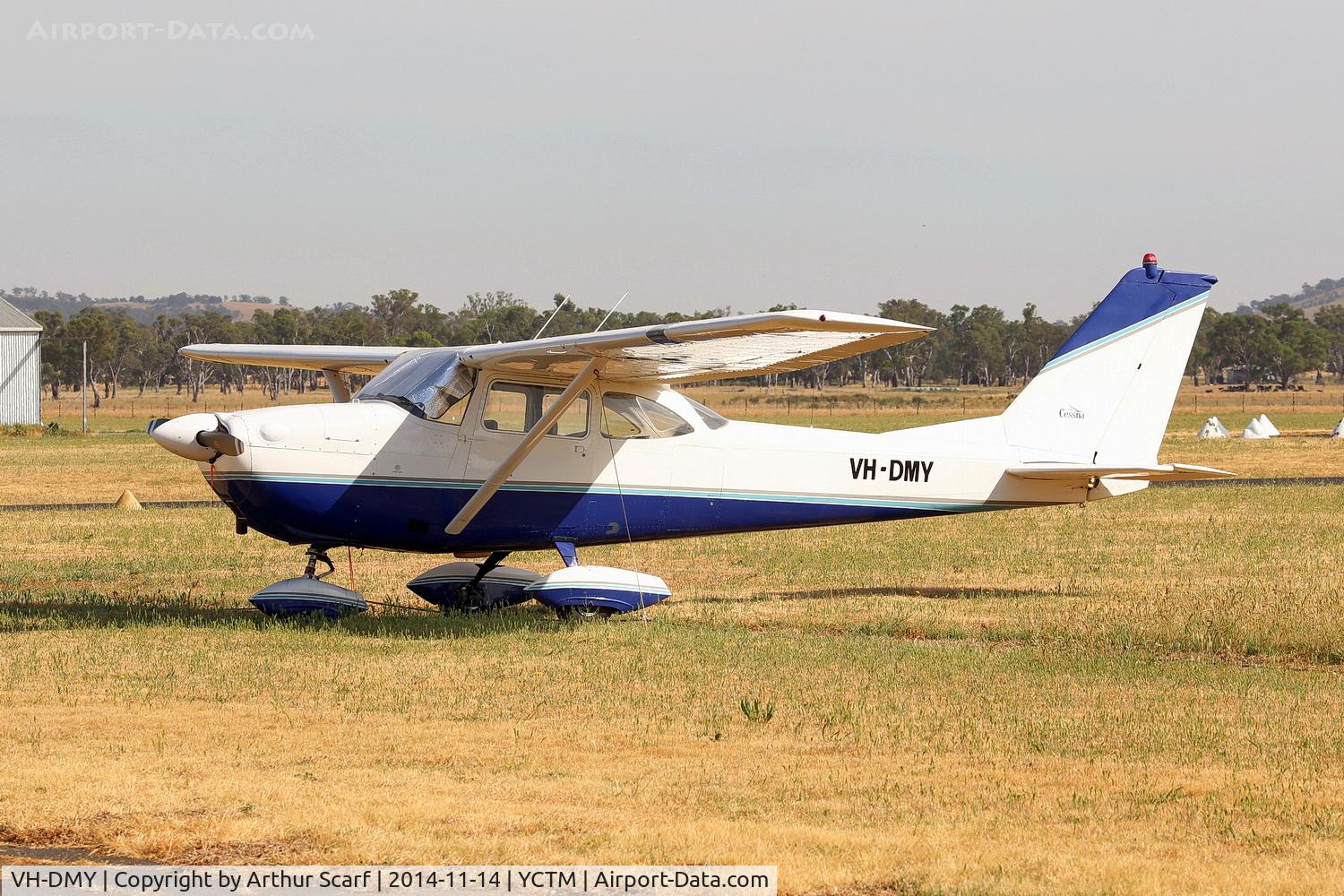 VH-DMY, 1965 Cessna 172F C/N 17252669, VH-DMY Cootamundra NSW 2014