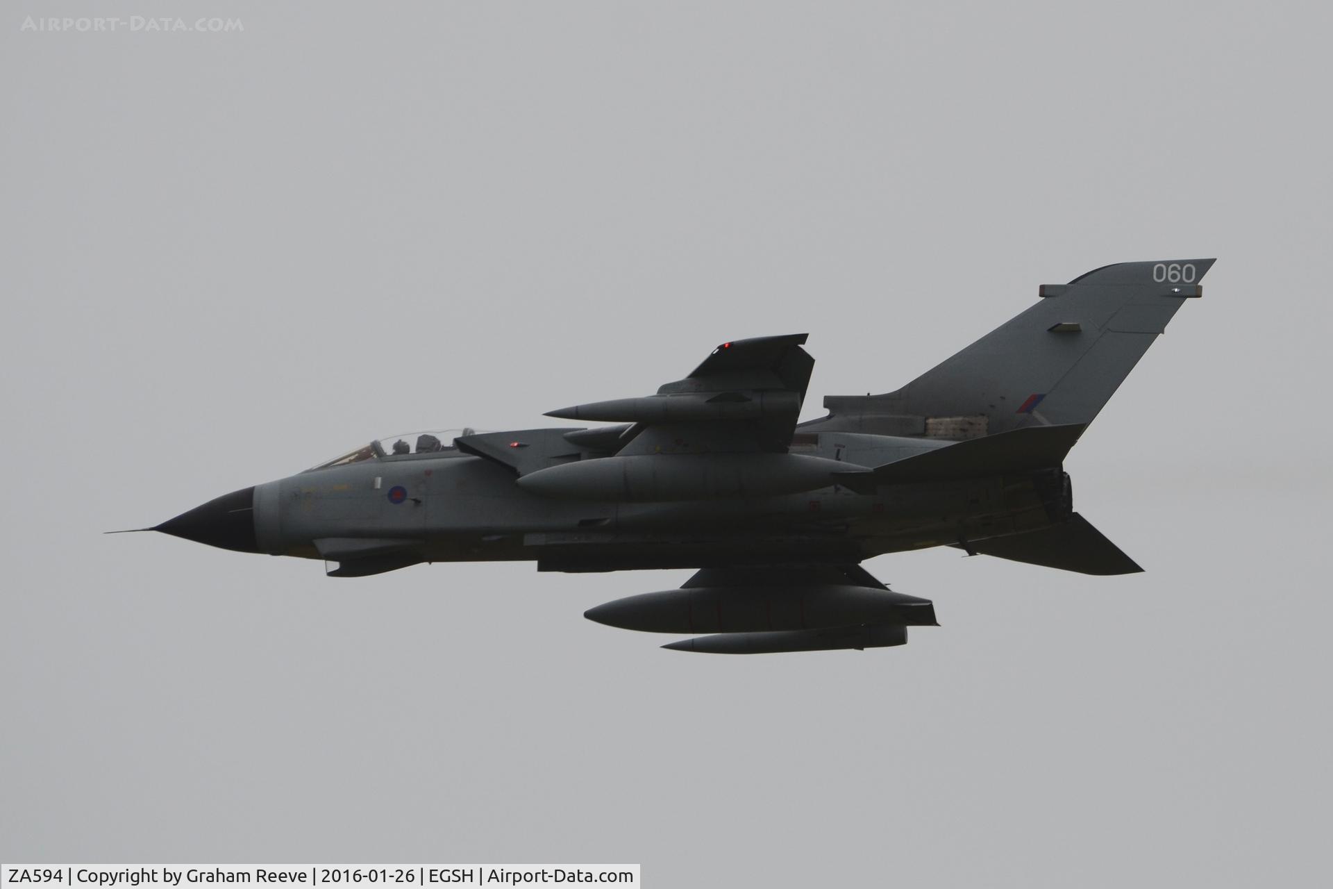 ZA594, 1982 Panavia Tornado GR.4 C/N 110/BT022/3058, On approach to Norwich.