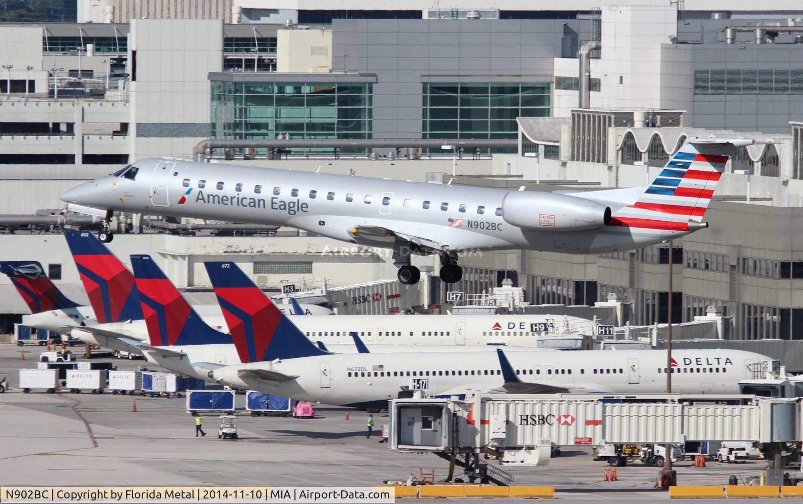 N902BC, 2005 Embraer ERJ-145LR (EMB-145LR) C/N 14500887, American Eagle