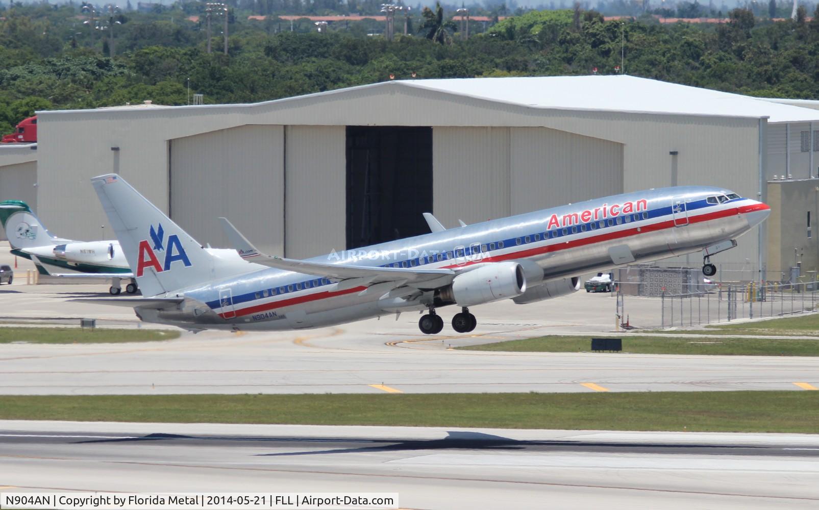 N904AN, 1999 Boeing 737-823 C/N 29506, American