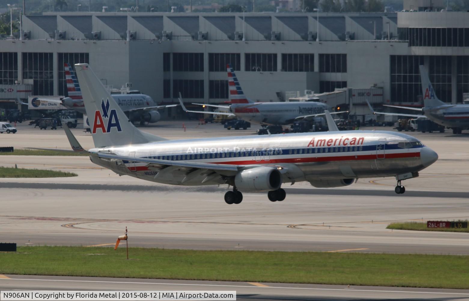 N906AN, 1999 Boeing 737-823 C/N 29508, American