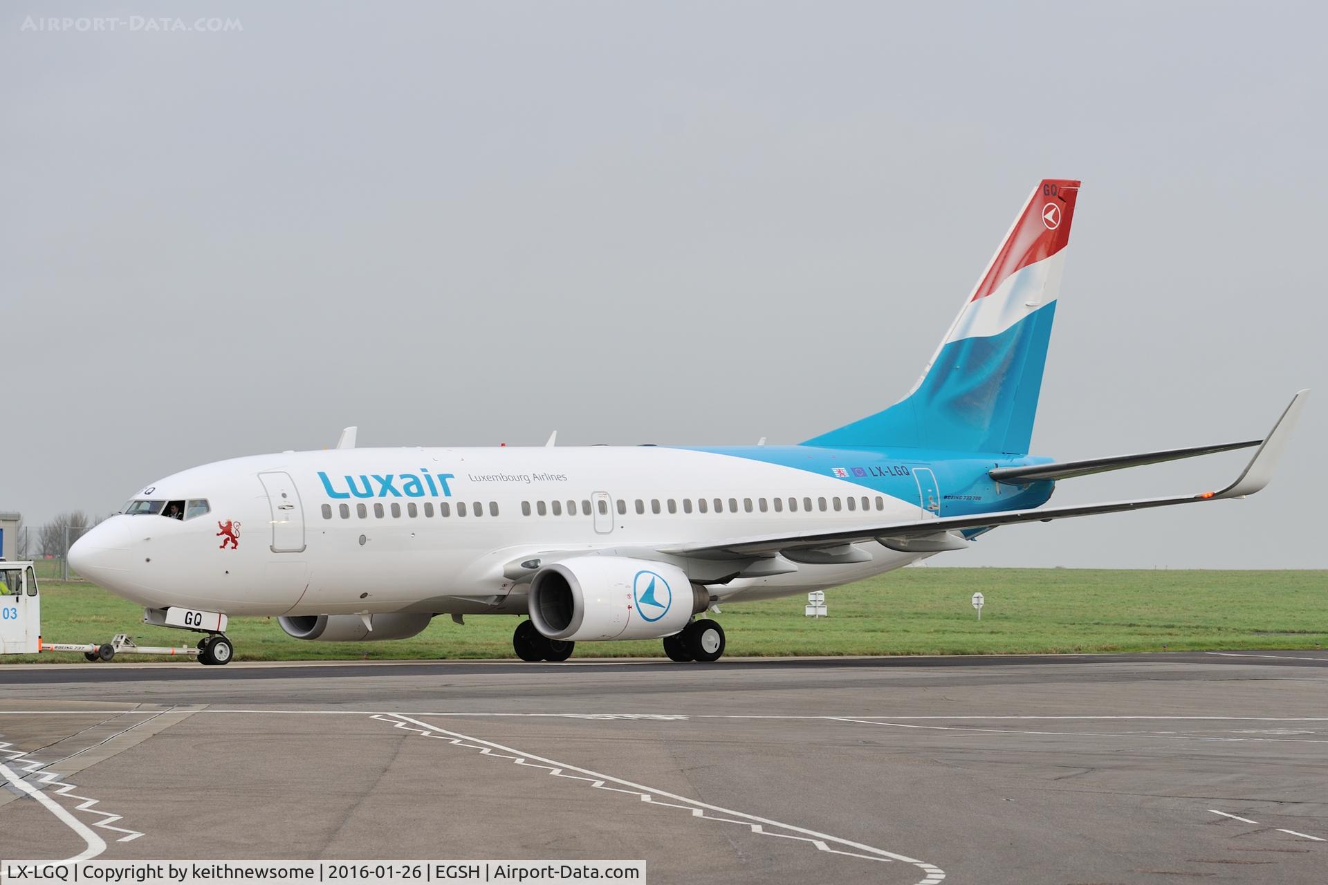 LX-LGQ, 2004 Boeing 737-7C9 C/N 33802, Removed from spray shop.