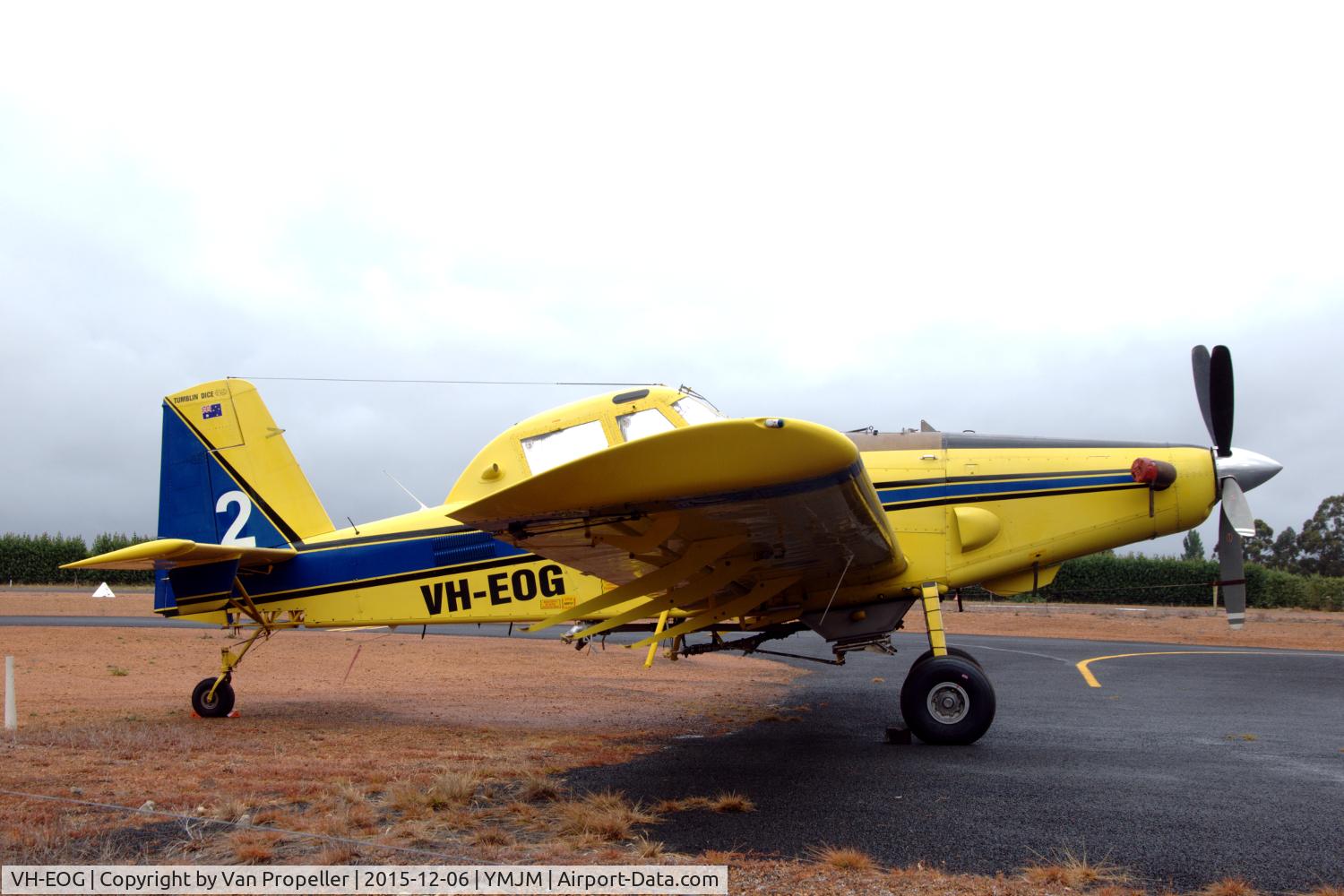VH-EOG, 2004 Air Tractor Inc AT-802 C/N 802-0185, Air Tractor AT-802 firebomber parked at Manjimup airport, Western Australia
