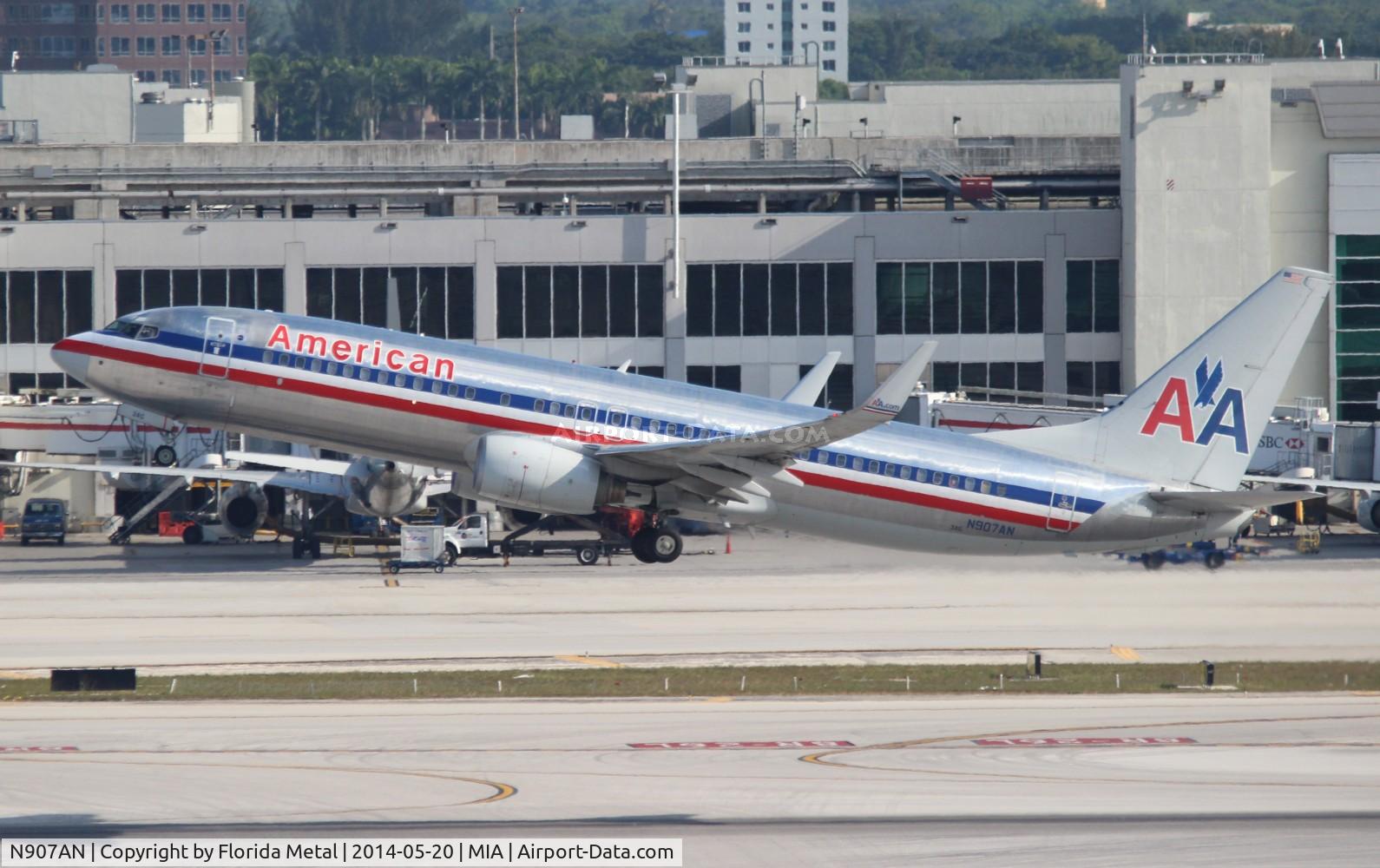 N907AN, 1999 Boeing 737-823 C/N 29509, American