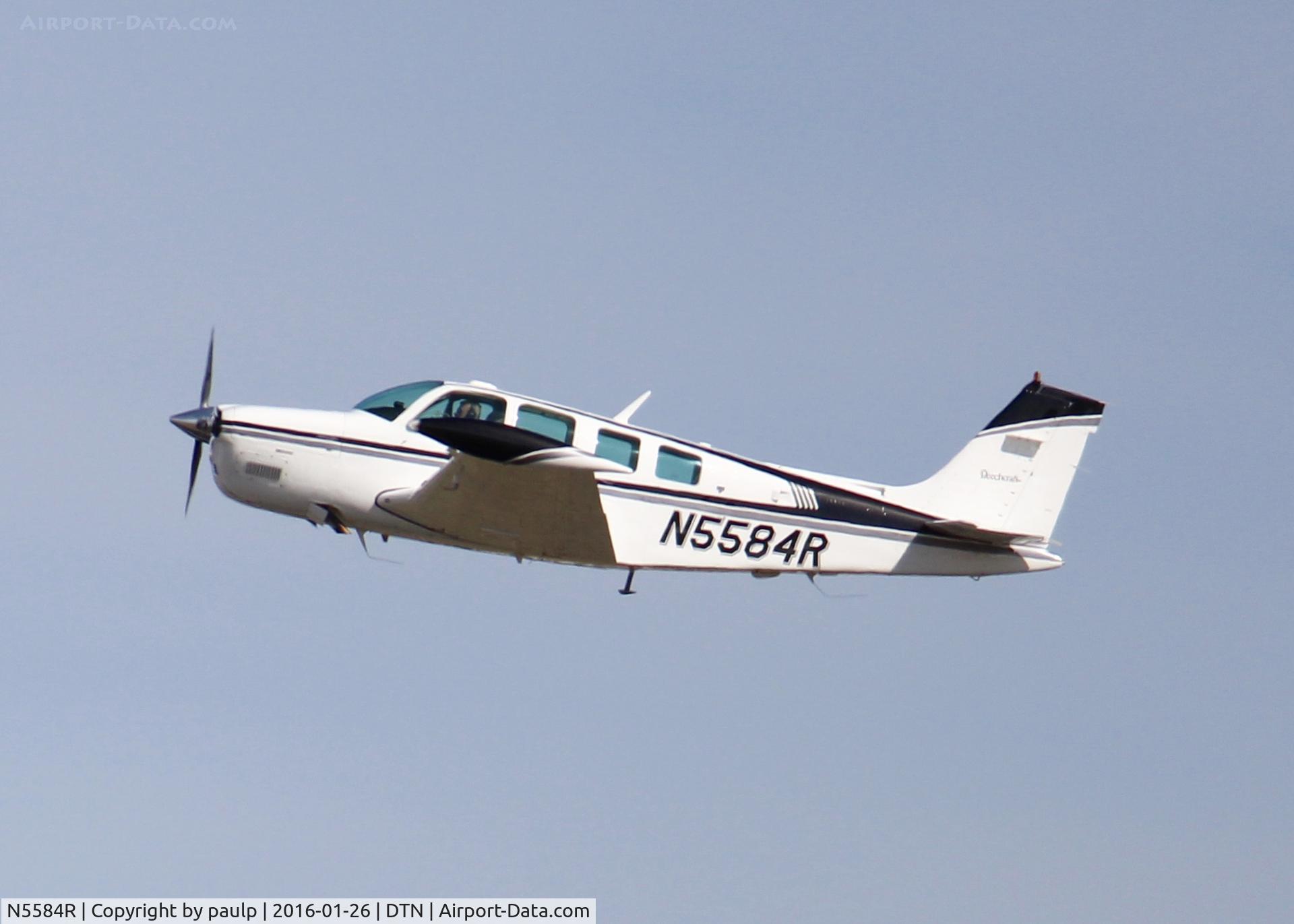 N5584R, 1989 Beech A36 Bonanza 36 C/N E-2510, At Downtown Shreveport.