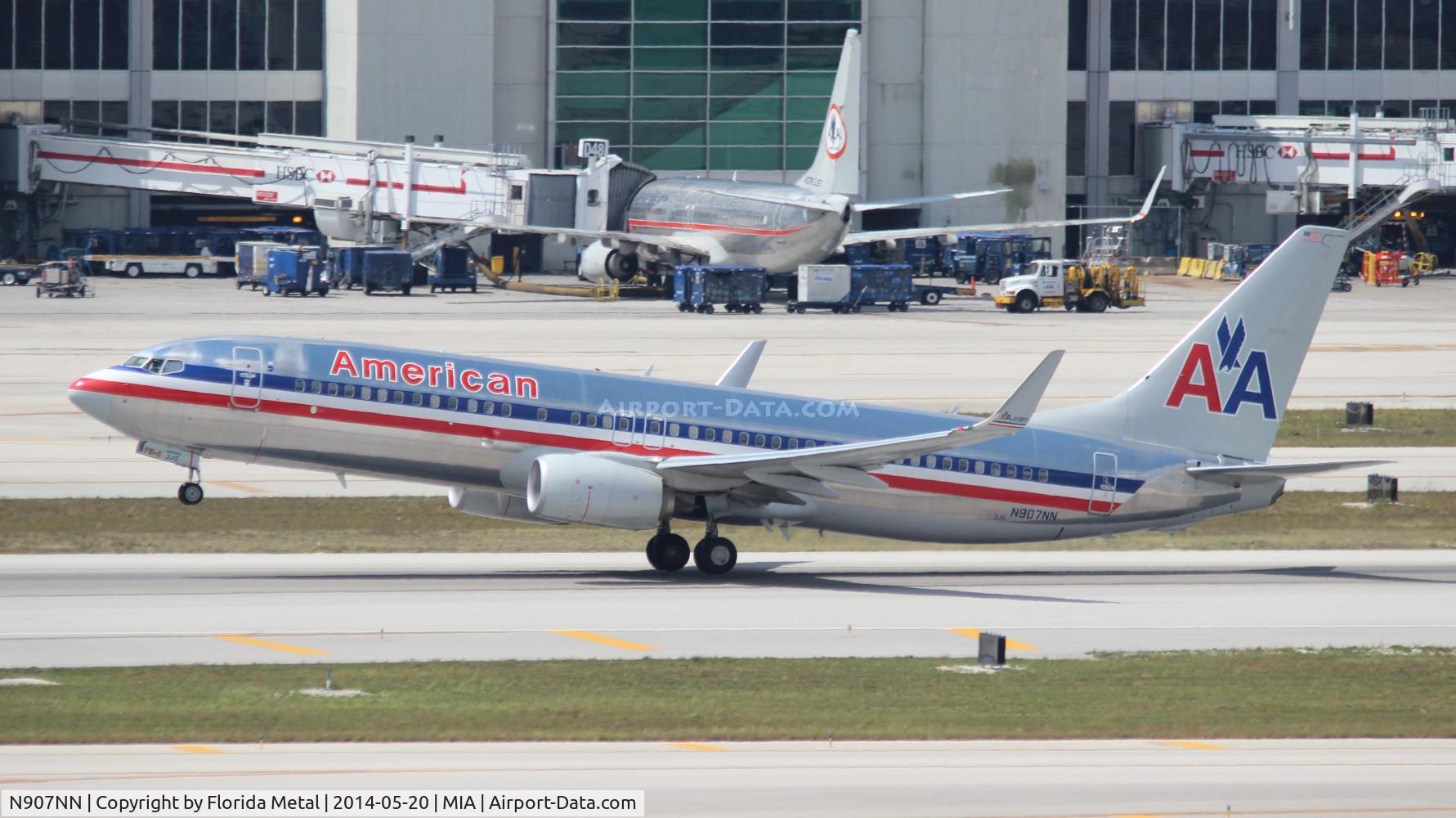 N907NN, 2013 Boeing 737-823 C/N 31158, American