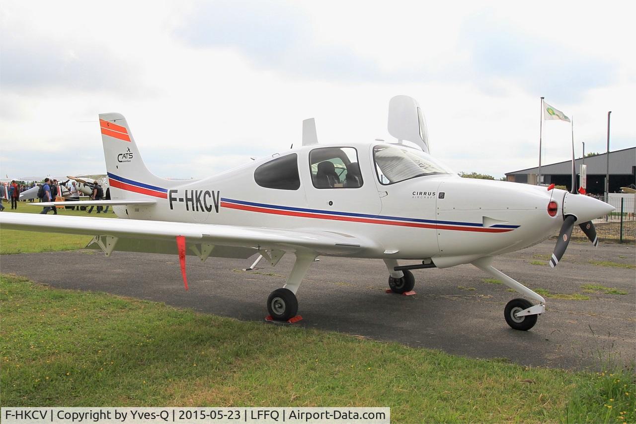 F-HKCV, 2012 Cirrus SR20 C/N 2214, Cirrus SR20, Static display, La Ferté-Alais airfield (LFFQ) Air show 2015