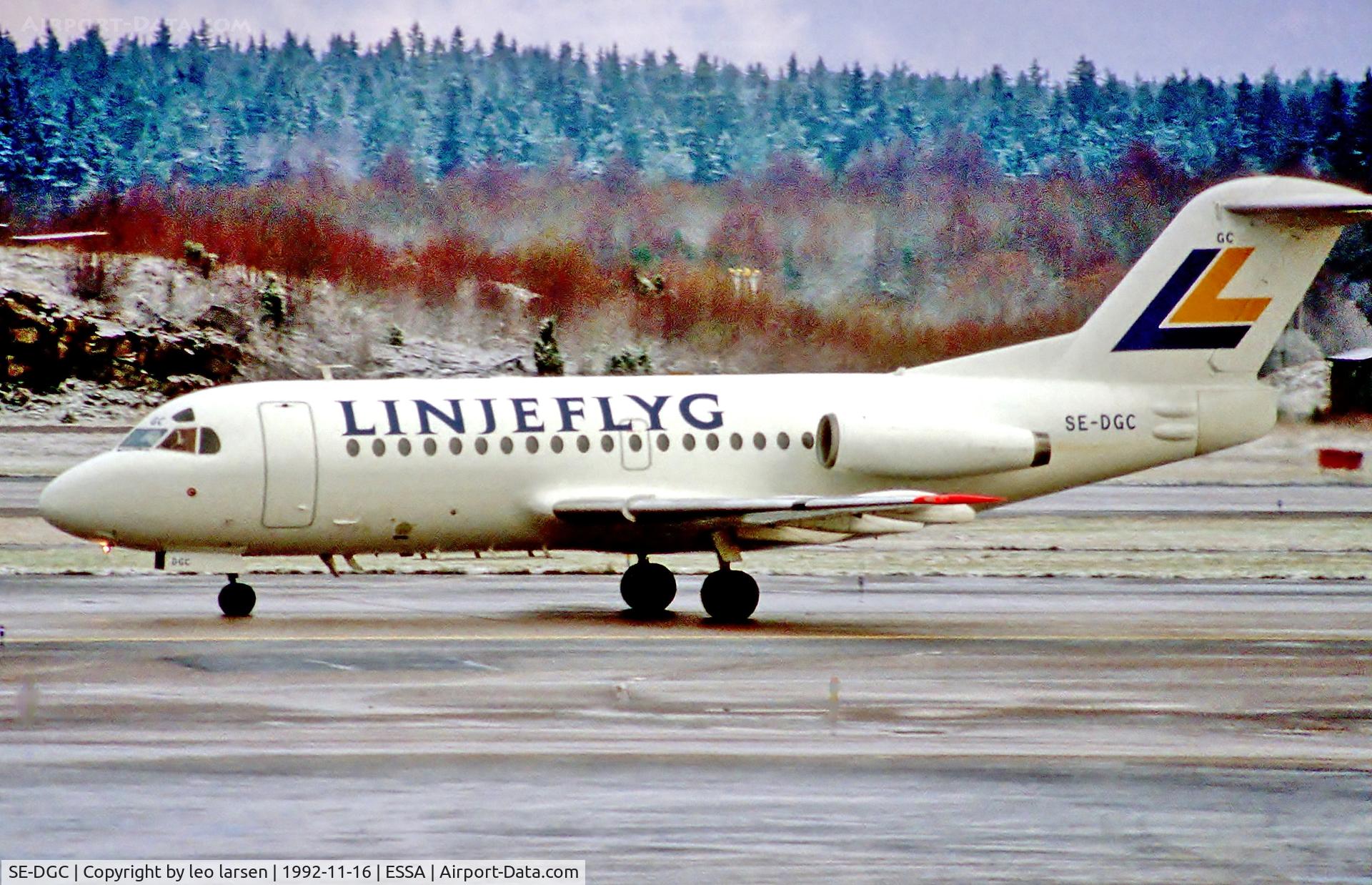 SE-DGC, 1973 Fokker F.28-1000 Fellowship C/N 11069, Stockholm Arlanda 16.11.92