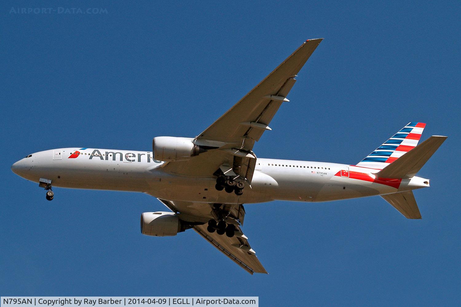 N795AN, 2000 Boeing 777-223 C/N 30257, Boeing 777-223ER [30257] (American Airlines) Home~G 09/04/2014. On approach 27R.