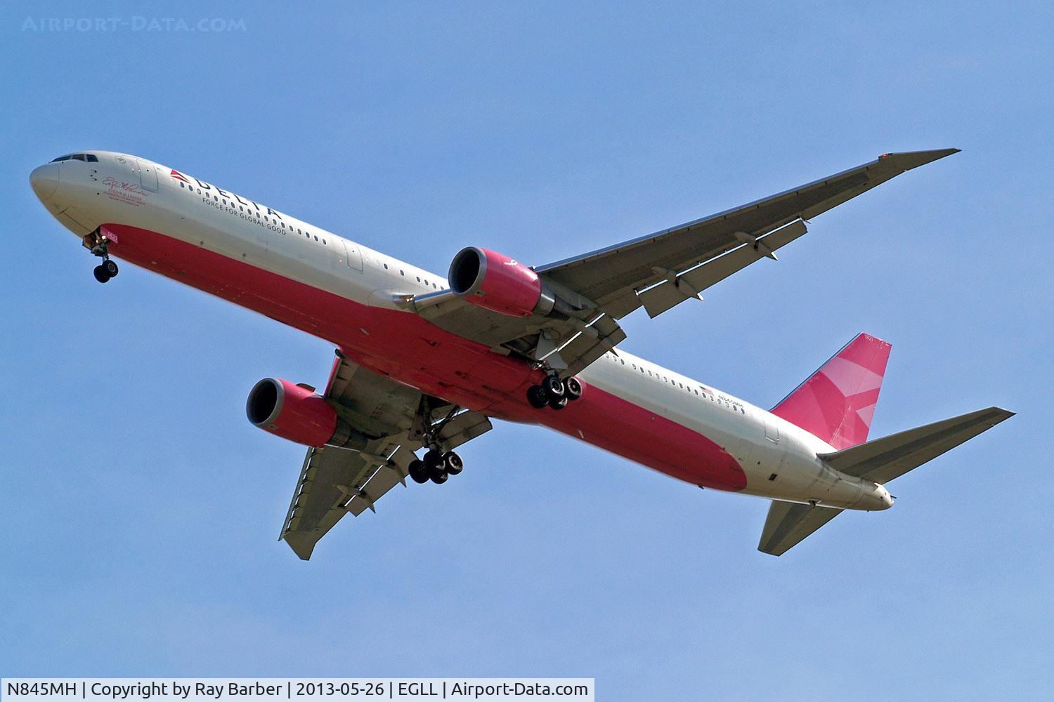 N845MH, 2002 Boeing 767-432/ER C/N 29719, Boeing 767-432ER [29719] (Delta Air Lines) Home~G 26/05/2013. On approach 27R.