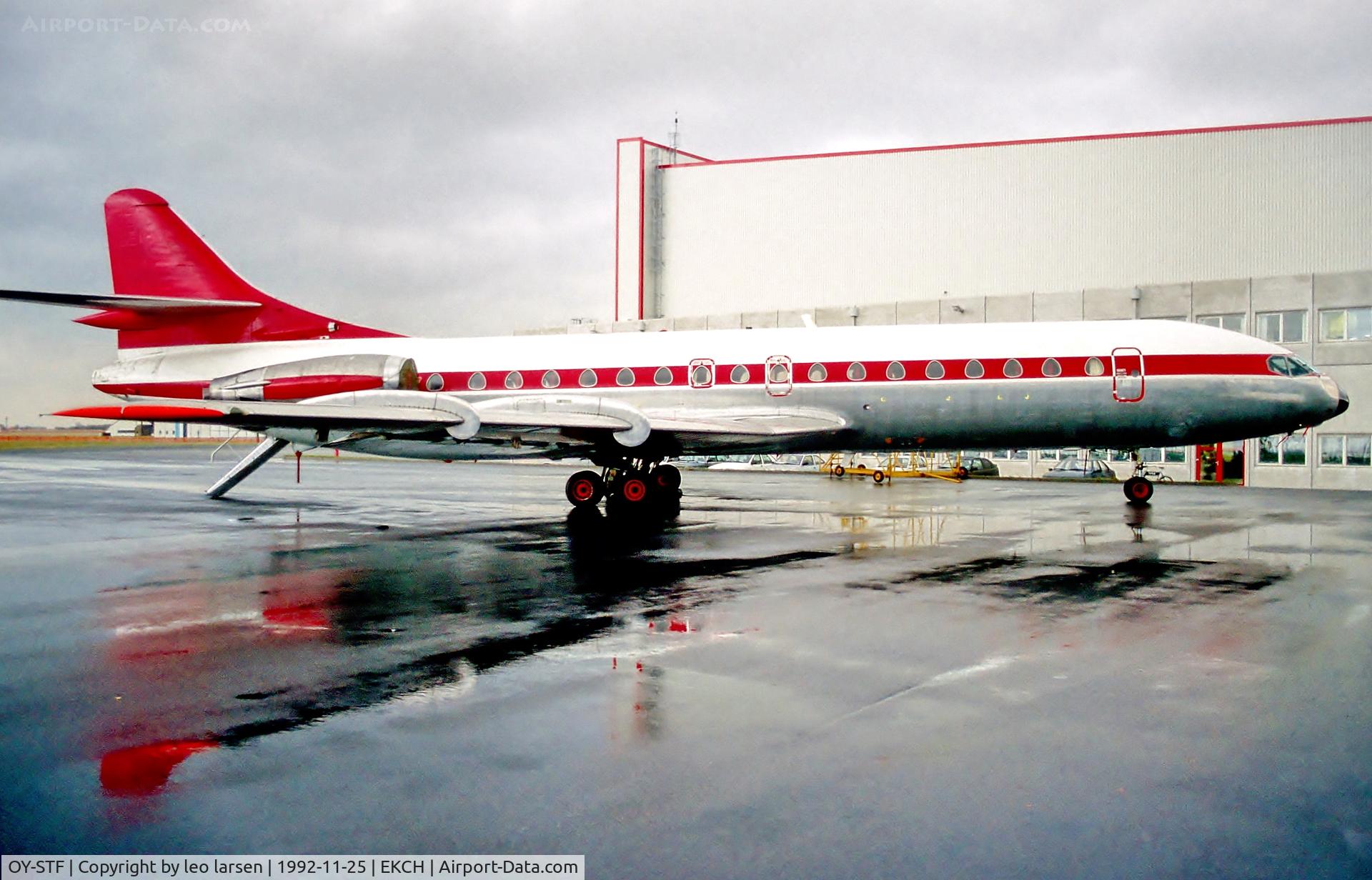 OY-STF, 1969 Sud Aviation SE-210 Caravelle 10B3 Super B C/N 257, Copenhagen 25.11.92 before getting HK-3805X.note the TF on nose door