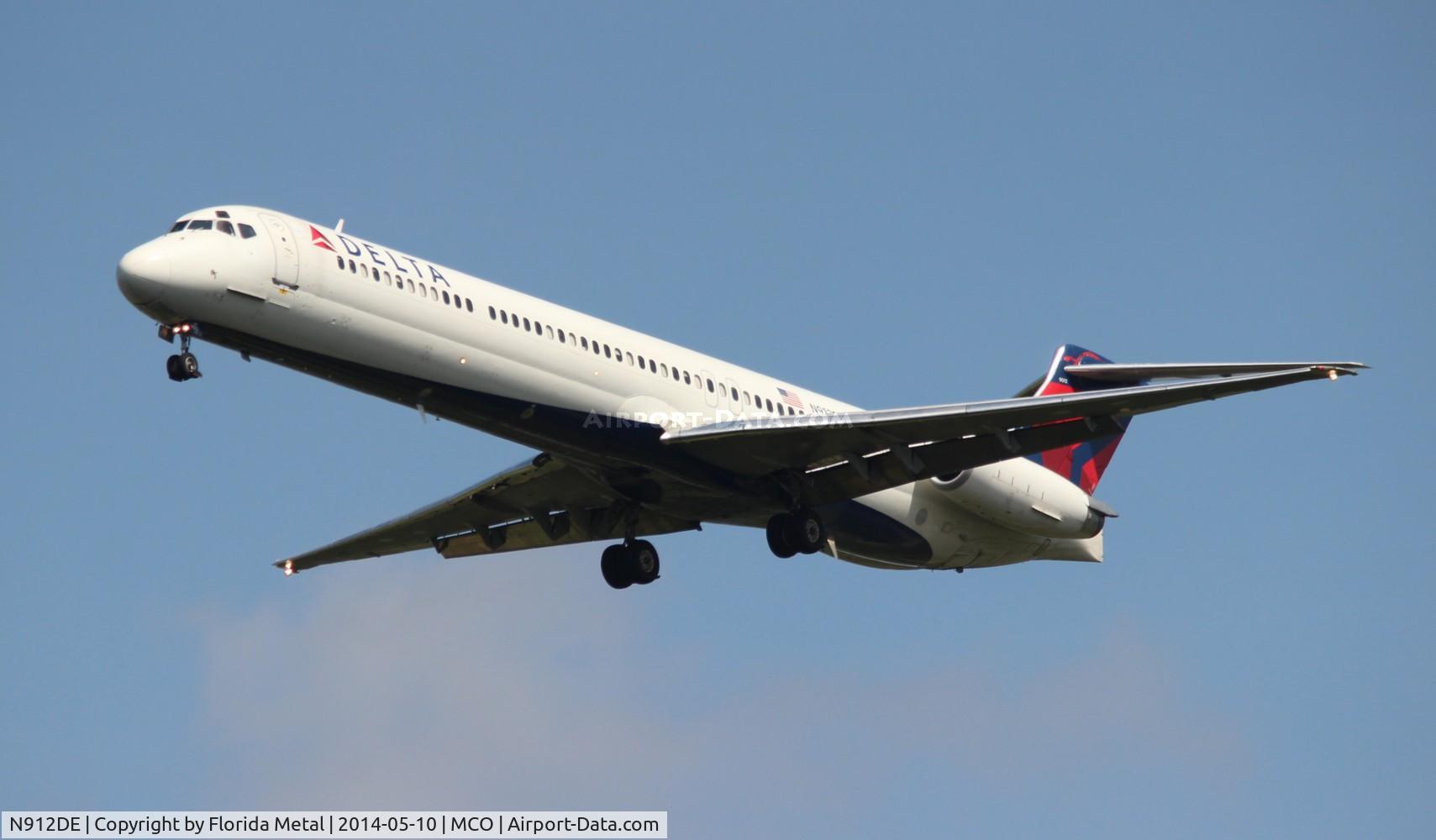 N912DE, 1992 McDonnell Douglas MD-88 C/N 49997, Delta
