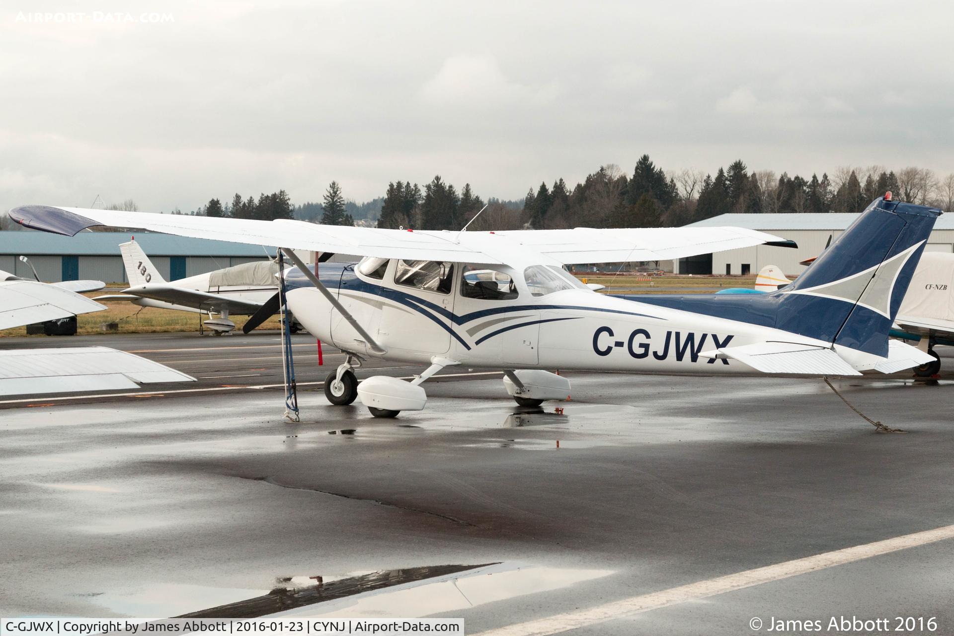 C-GJWX, 1976 Cessna 172M C/N 17267214, Sitting at Langley
