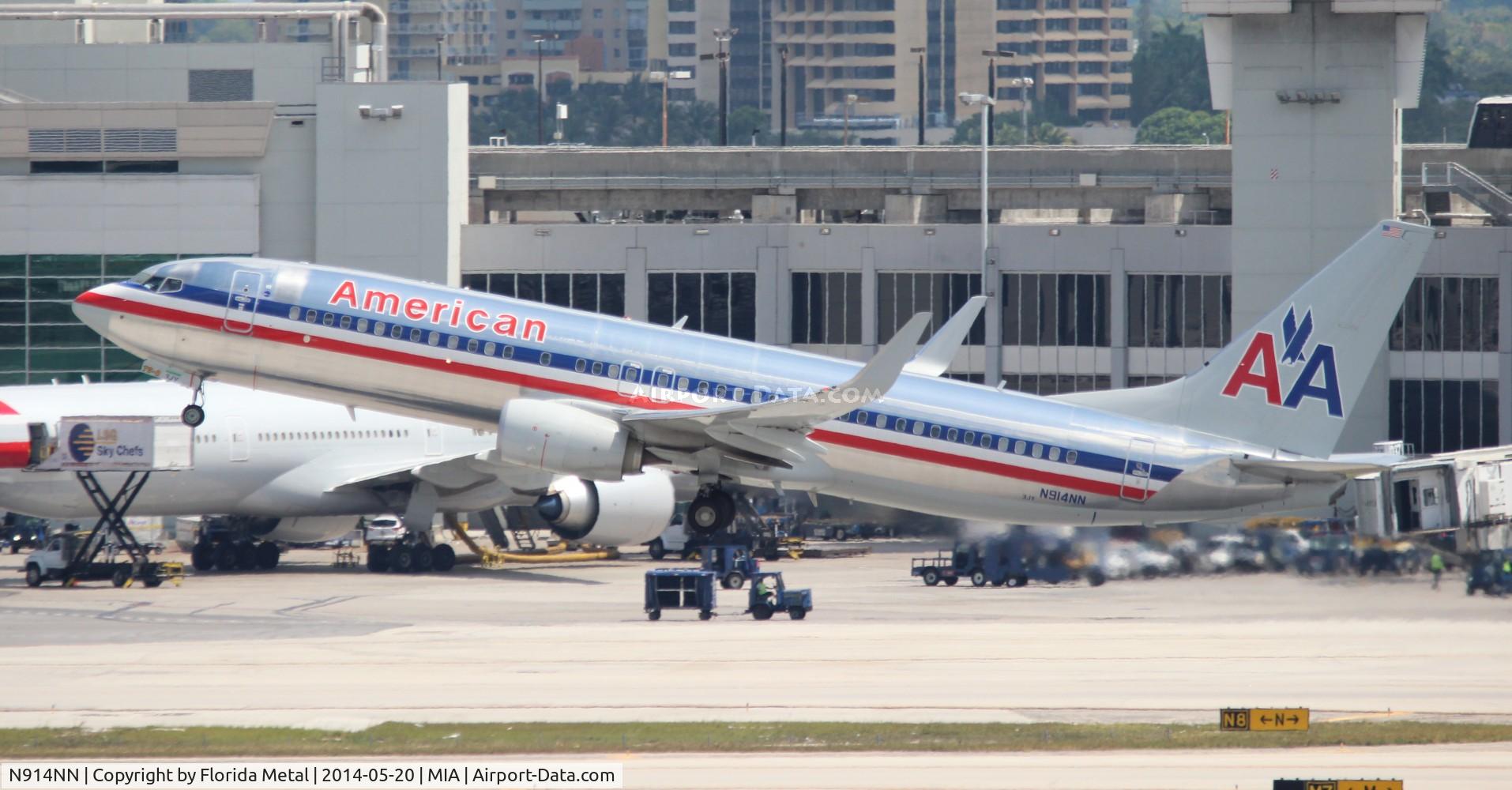 N914NN, 2012 Boeing 737-823 C/N 31161, American