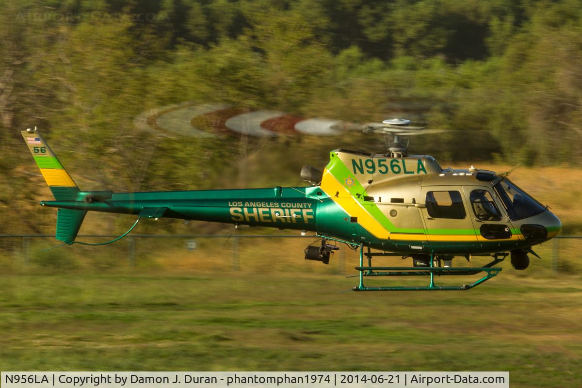 N956LA, 2010 Eurocopter AS-350B-2 Ecureuil Ecureuil C/N 7047, Air 56 arriving at 2014 American Heroes Airshow-Los Angeles