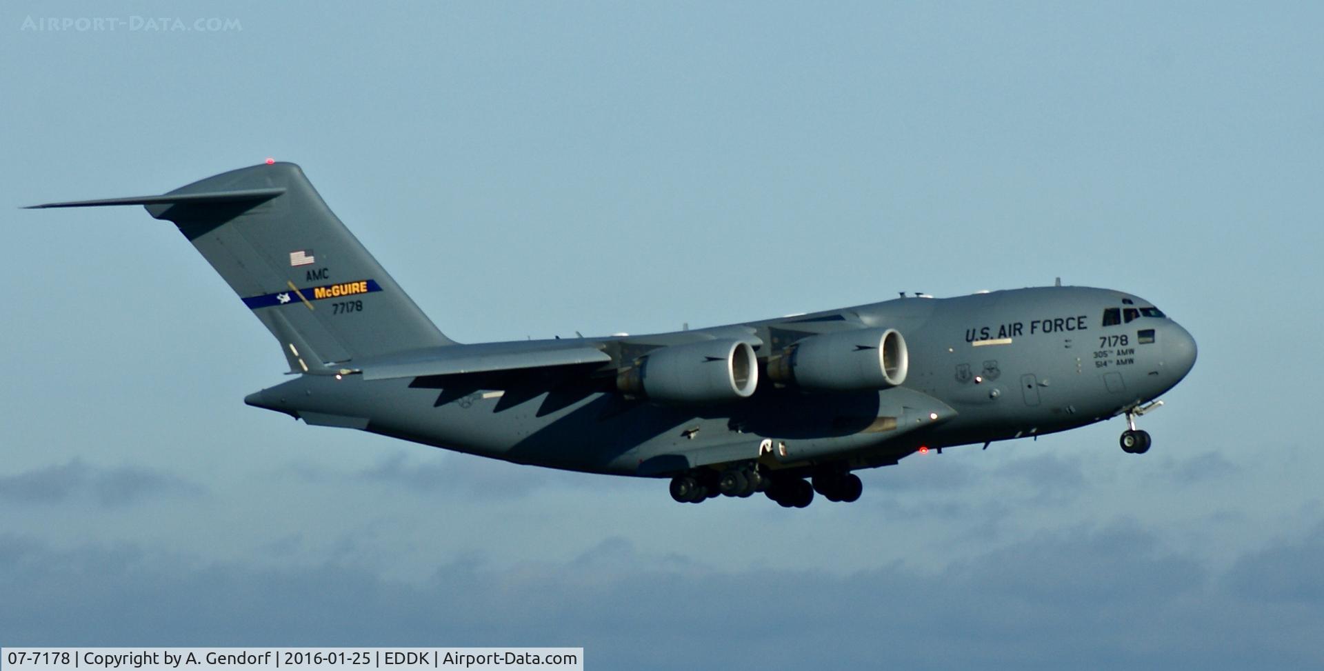 07-7178, 2008 Boeing C-17A Globemaster III C/N F-195, US Airforce, is here on short finals at Köln /Bonn Airport(EDDK)