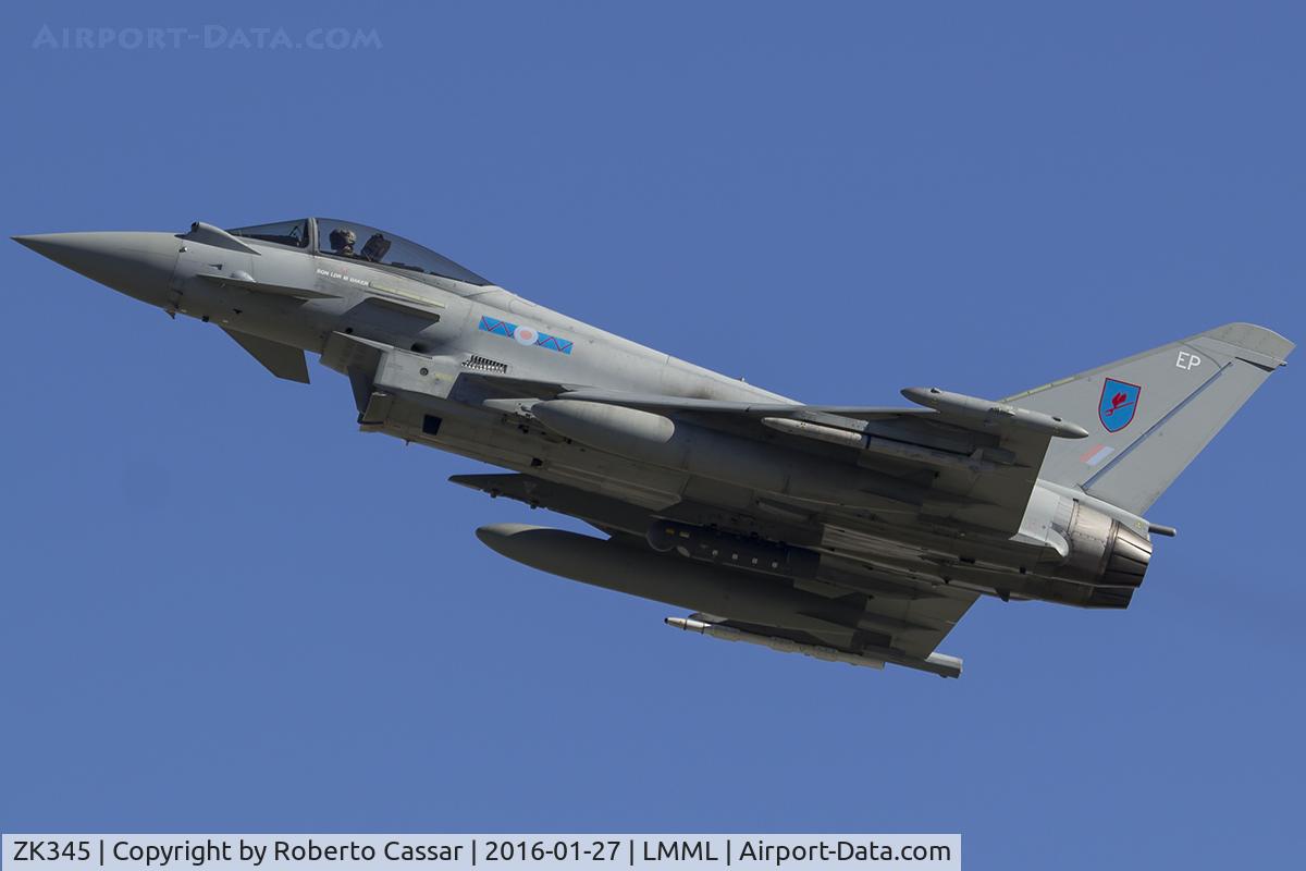 ZK345, Eurofighter EF-2000 Typhoon FGR4 C/N BS106/388, Runway 31