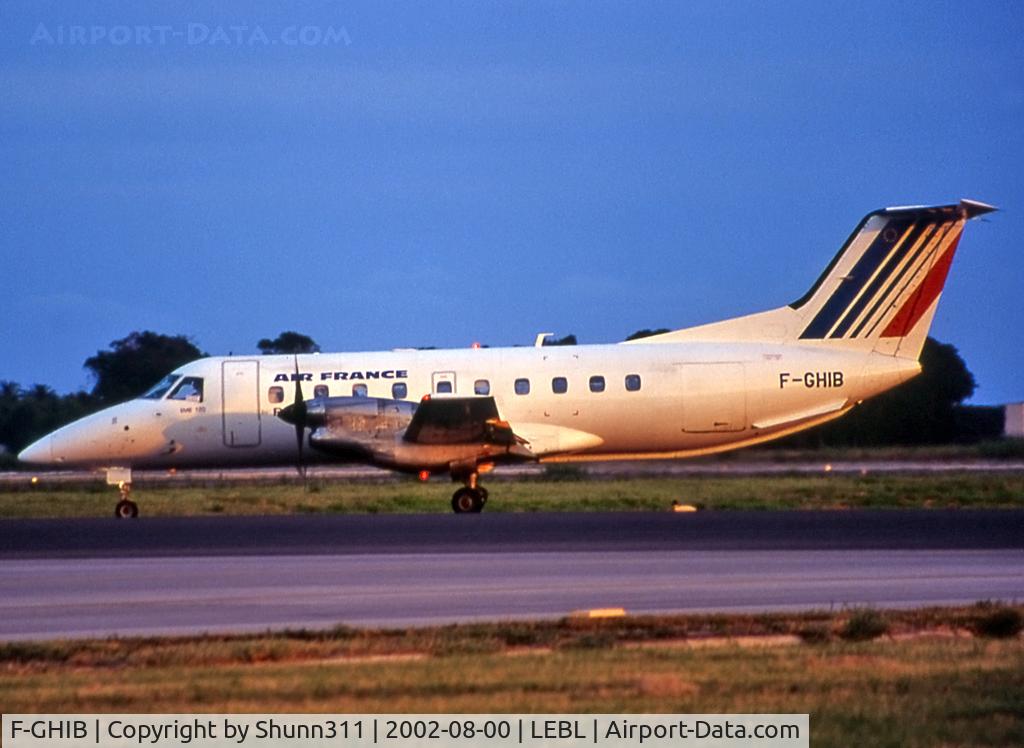 F-GHIB, 1989 Embraer EMB-120ER Brasilia C/N 120162, Waiting holding point rwy 20 before departure... Used by Air Littoral in Air France c/s