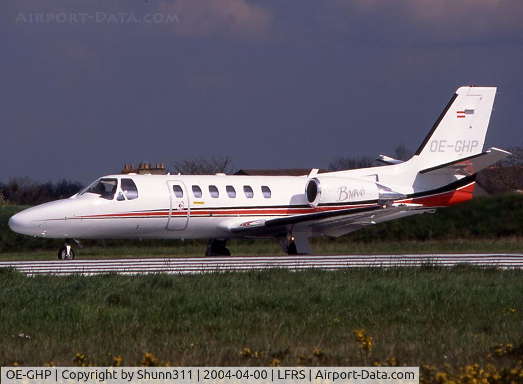 OE-GHP, 2002 Cessna 550 Citation Bravo C/N 550-0998, Ready for take off from rwy 21