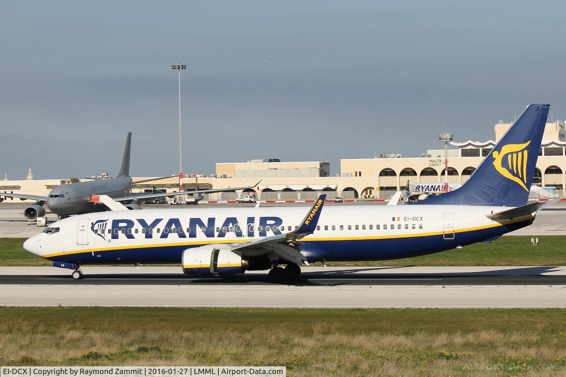 EI-DCX, 2004 Boeing 737-8AS C/N 33569, B737-800 EI-DCX Ryanair