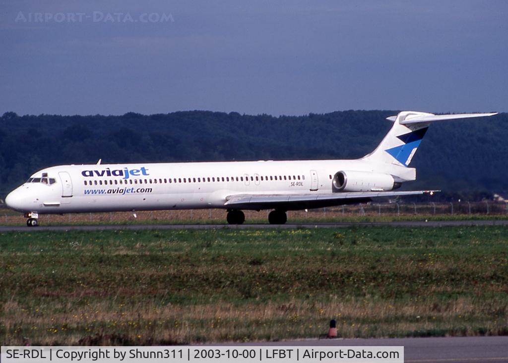 SE-RDL, 1991 McDonnell Douglas MD-83 (DC-9-83) C/N 53014, Landing rwy 20 in full Aviajet c/s