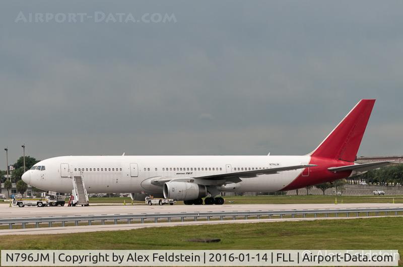 N796JM, Boeing 767-336 C/N 24339, Ft. Lauderdale