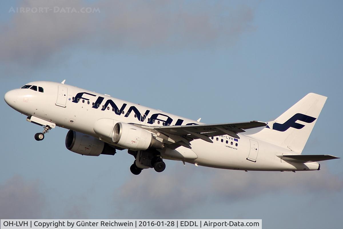 OH-LVH, 2000 Airbus A319-112 C/N 1184, Climbing