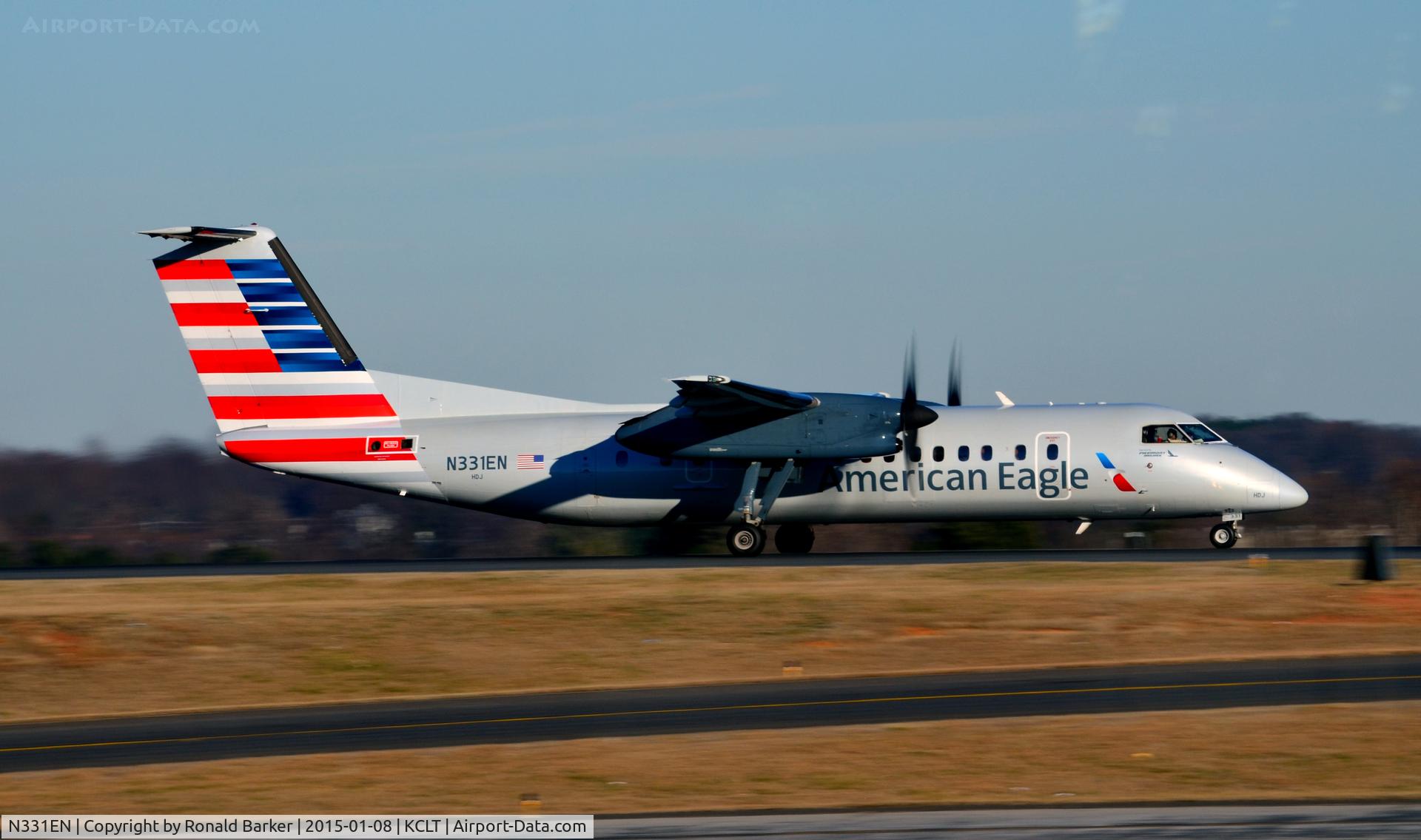 N331EN, 1991 De Havilland Canada DHC-8-311 Dash 8 C/N 279, Landing CLT