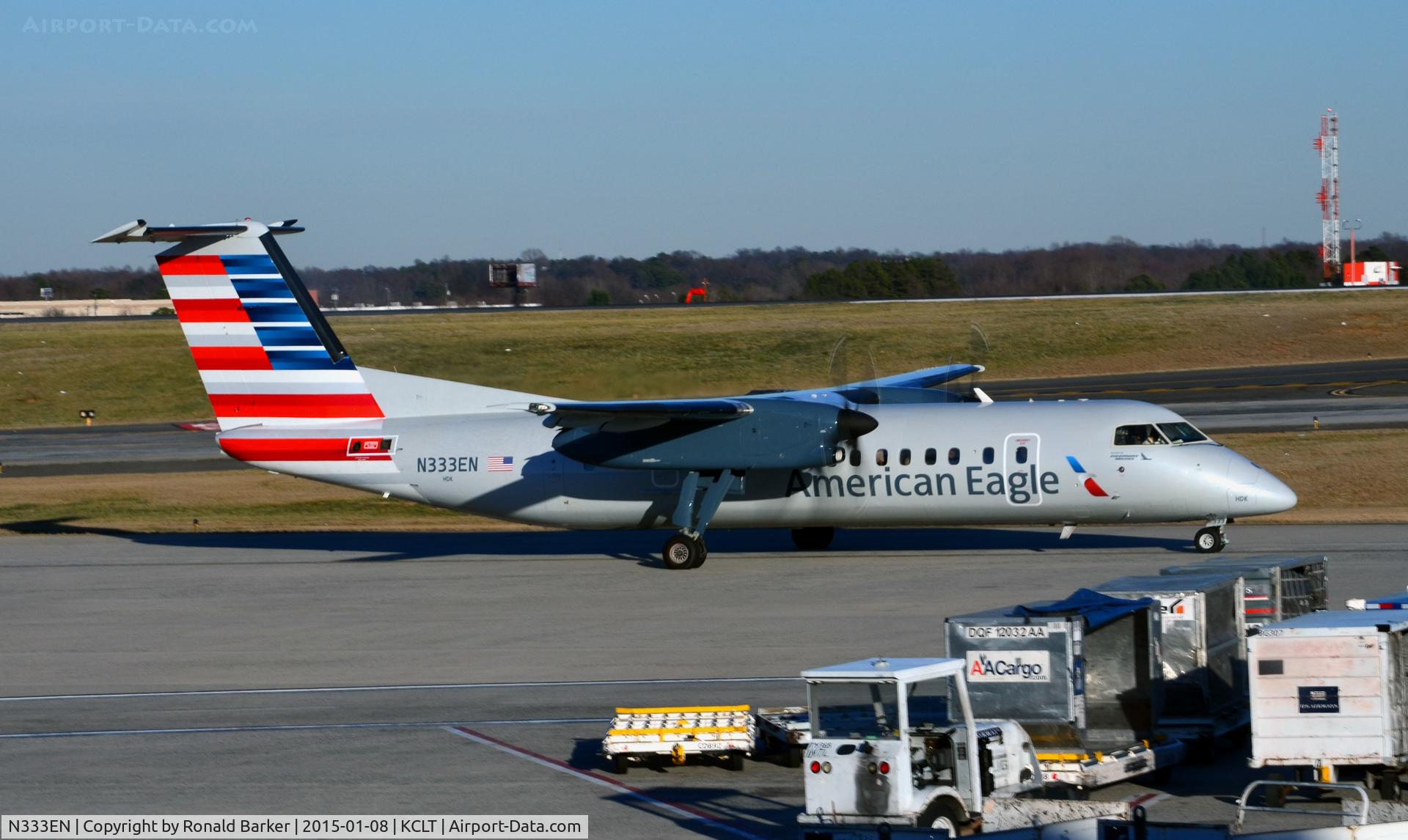 N333EN, 1990 De Havilland Canada DHC-8-311 Dash 8 C/N 221, Taxi CLT