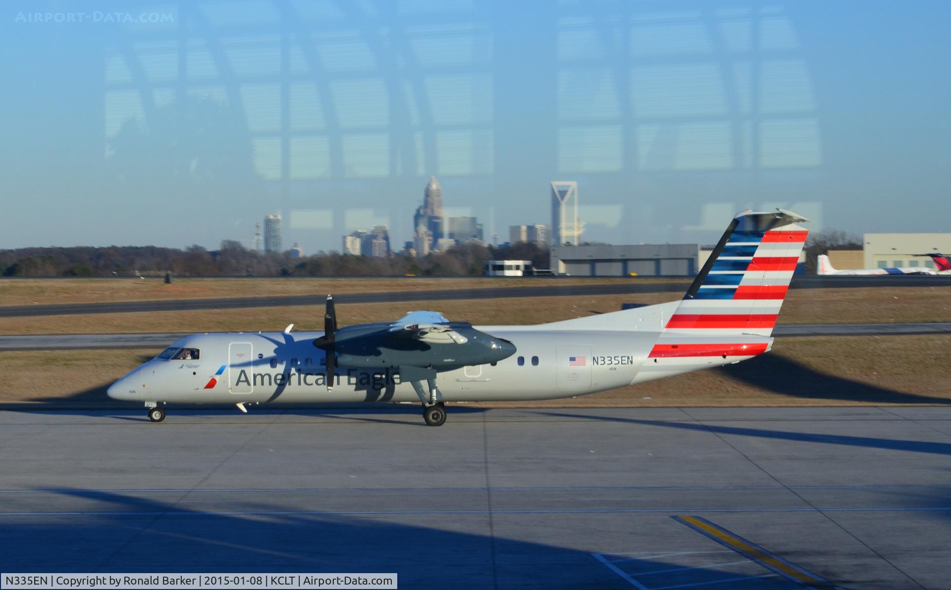 N335EN, 1994 De Havilland Canada DHC-8-311 Dash 8 C/N 375, Taxi CLT