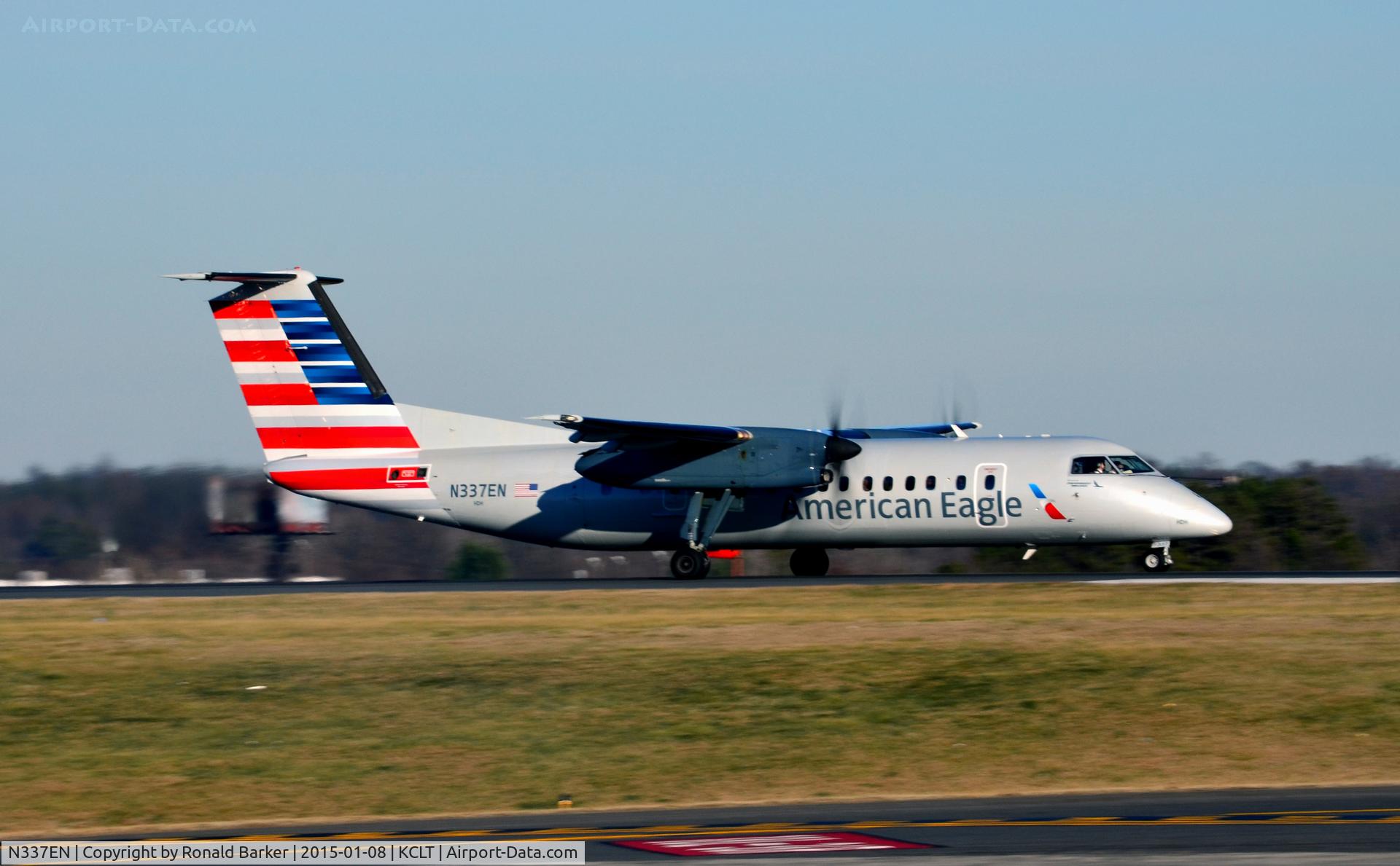 N337EN, 1991 De Havilland Canada DHC-8-311 Dash 8 C/N 284, Takeoff CLT