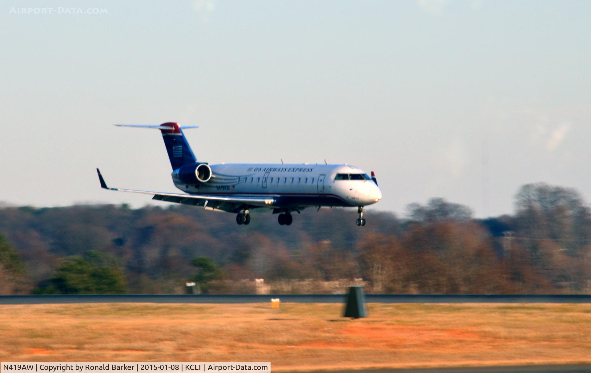N419AW, 2002 Bombardier CRJ-200LR (CL-600-2B19) C/N 7633, Landing CLT