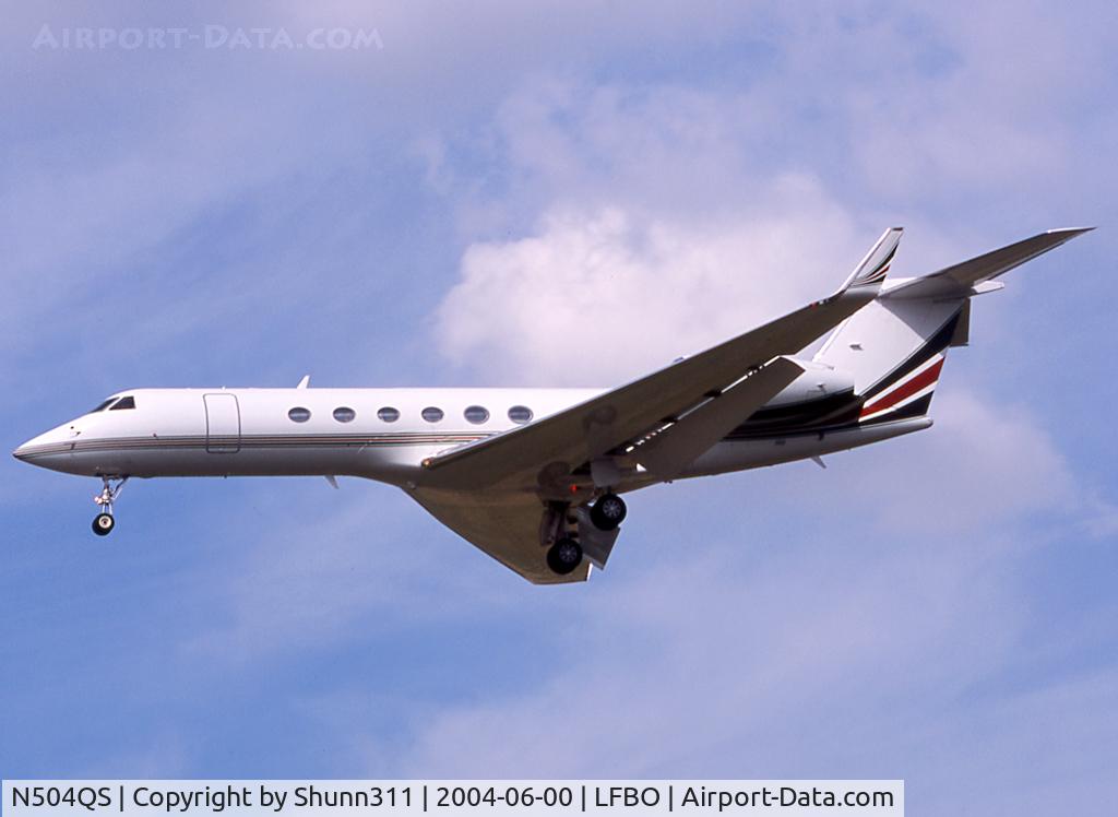 N504QS, 2000 Gulfstream Aerospace Gulfstream V C/N 613, Landing rwy 32L