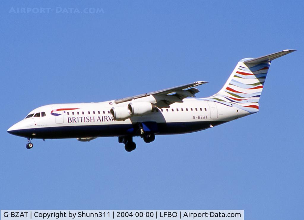 G-BZAT, 1997 British Aerospace Avro 146-RJ100 C/N E3320, Landing rwy 32L in Waves & Cranes c/s