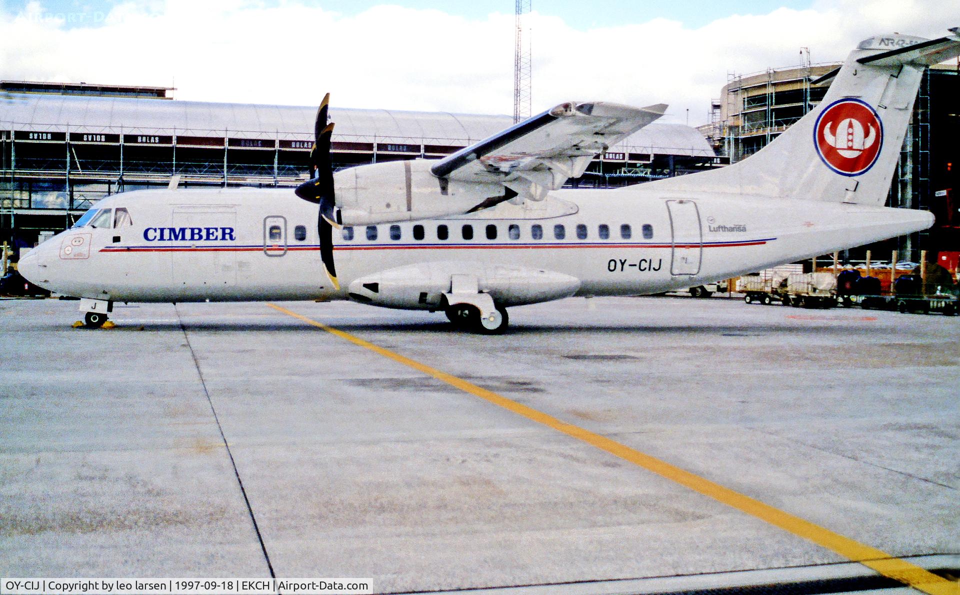 OY-CIJ, 1996 ATR 42-500 C/N 497, Copenhagen 18.9.97