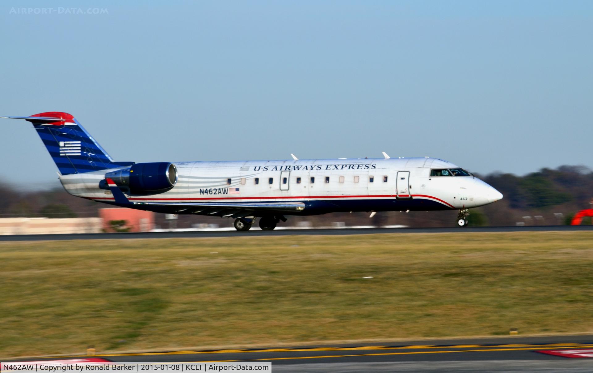 N462AW, 2003 Bombardier CRJ-200LR (CL-600-2B19) C/N 7875, Takeoff CLT