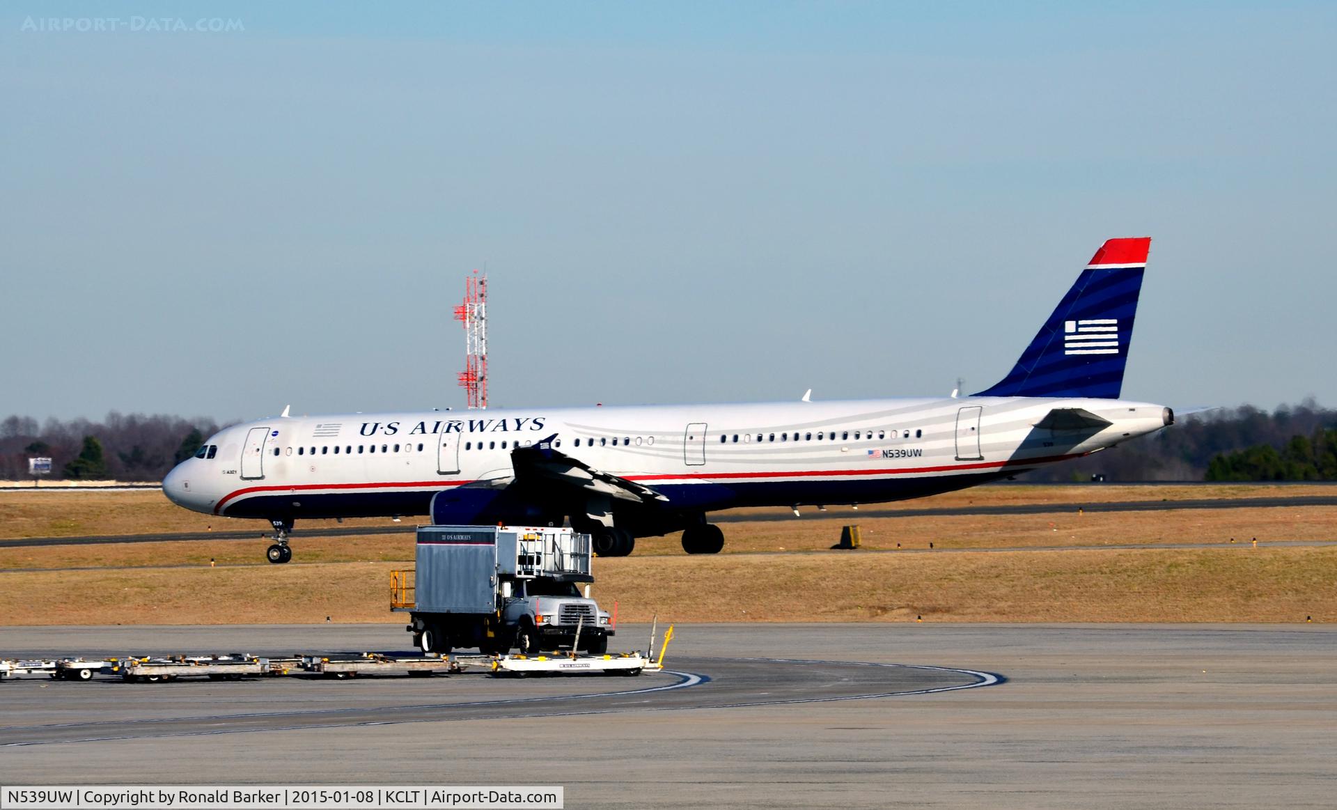 N539UW, 2009 Airbus A321-231 C/N 4082, Taxi CLT