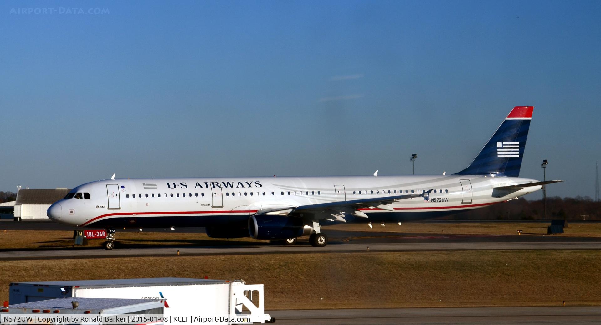 N572UW, 2013 Airbus A321-231 C/N 5899, Taxi CLT
