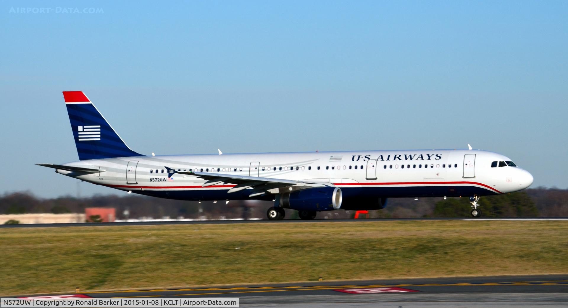 N572UW, 2013 Airbus A321-231 C/N 5899, Takeoff CLT