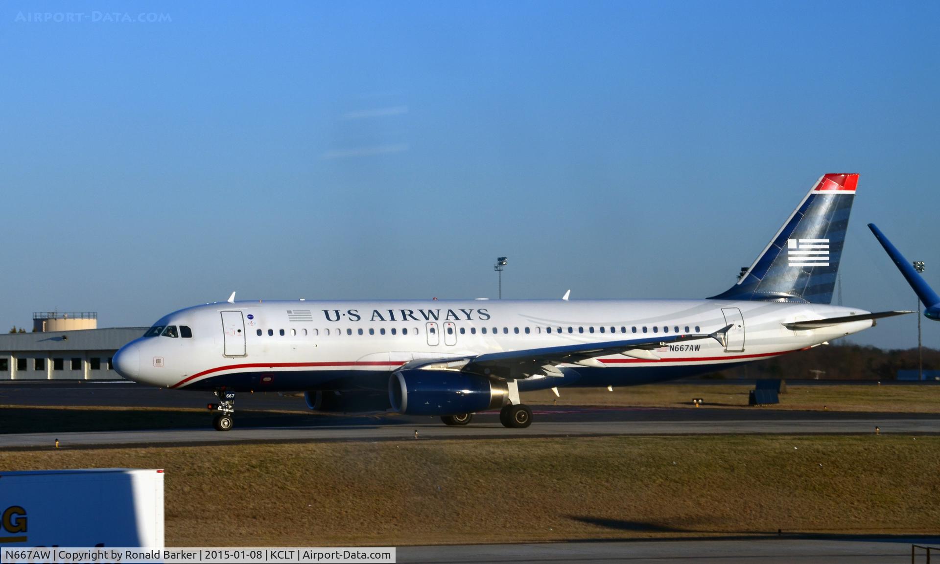 N667AW, 2002 Airbus A320-232 C/N 1710, Taxi CLT