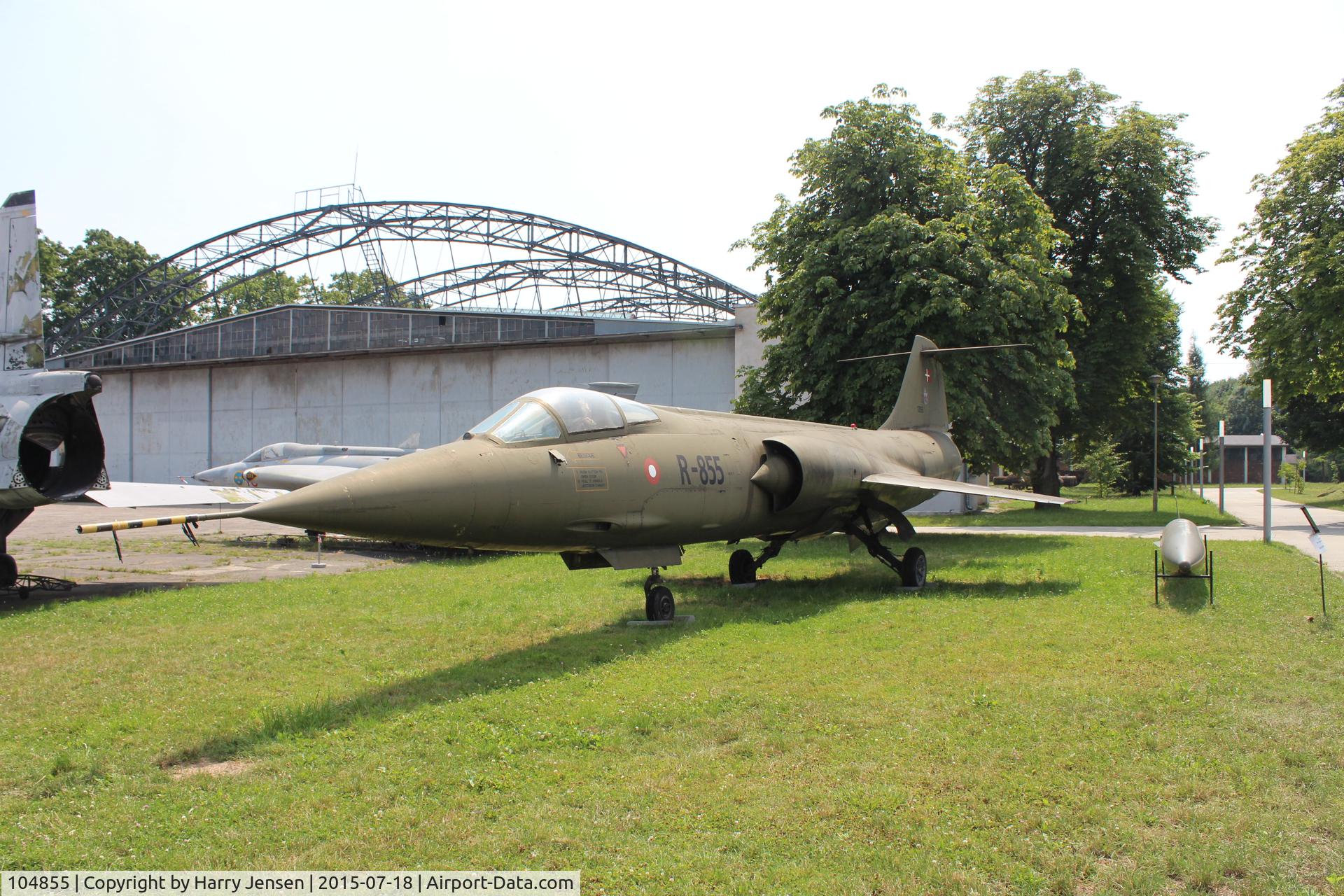 104855, Canadair CF-104 Starfighter C/N 683A-1155, It still looks fantastic!
