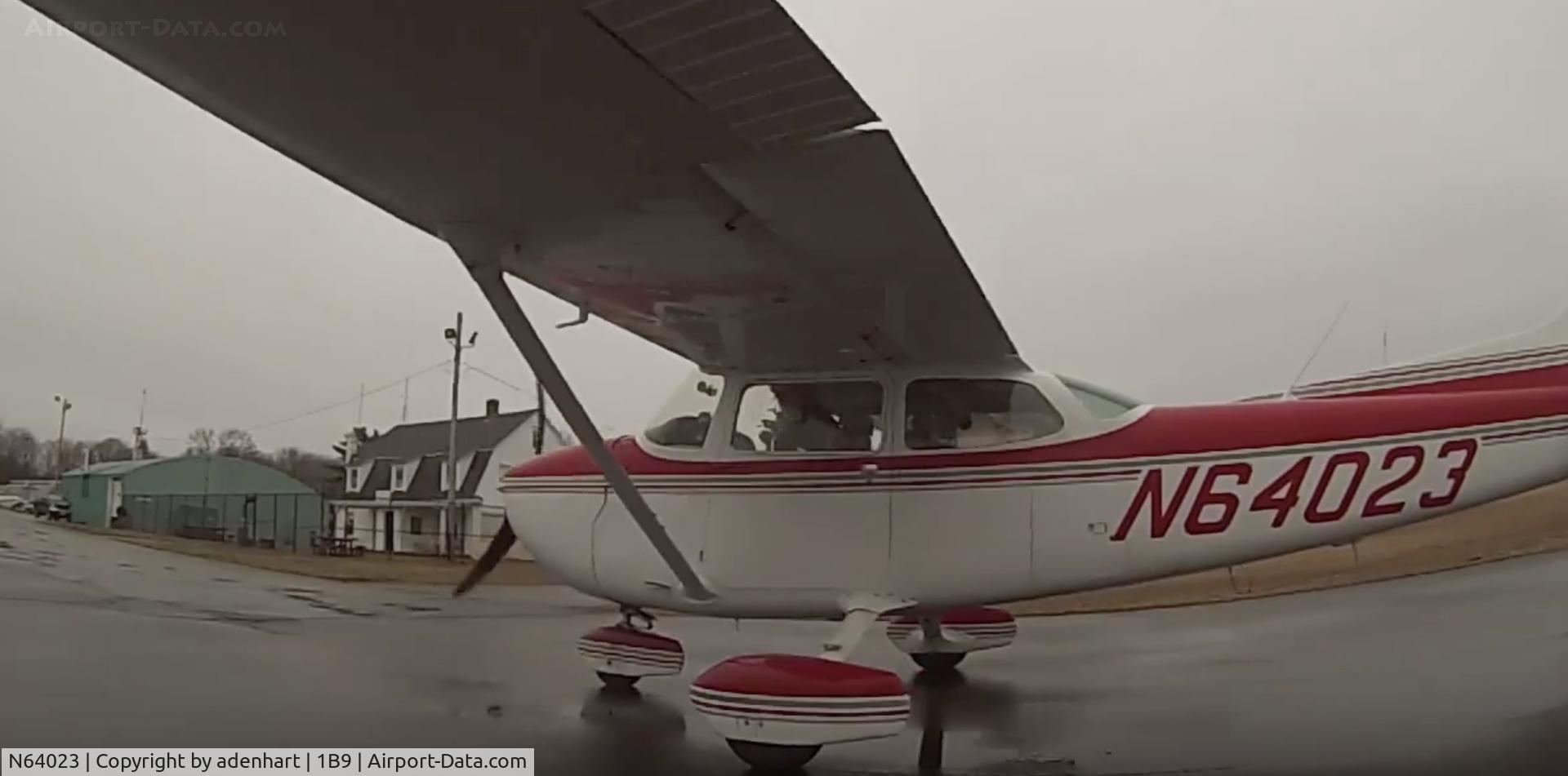 N64023, 1975 Cessna 172M C/N 17264969, N64023 at 1B9 (Mansfield MA)